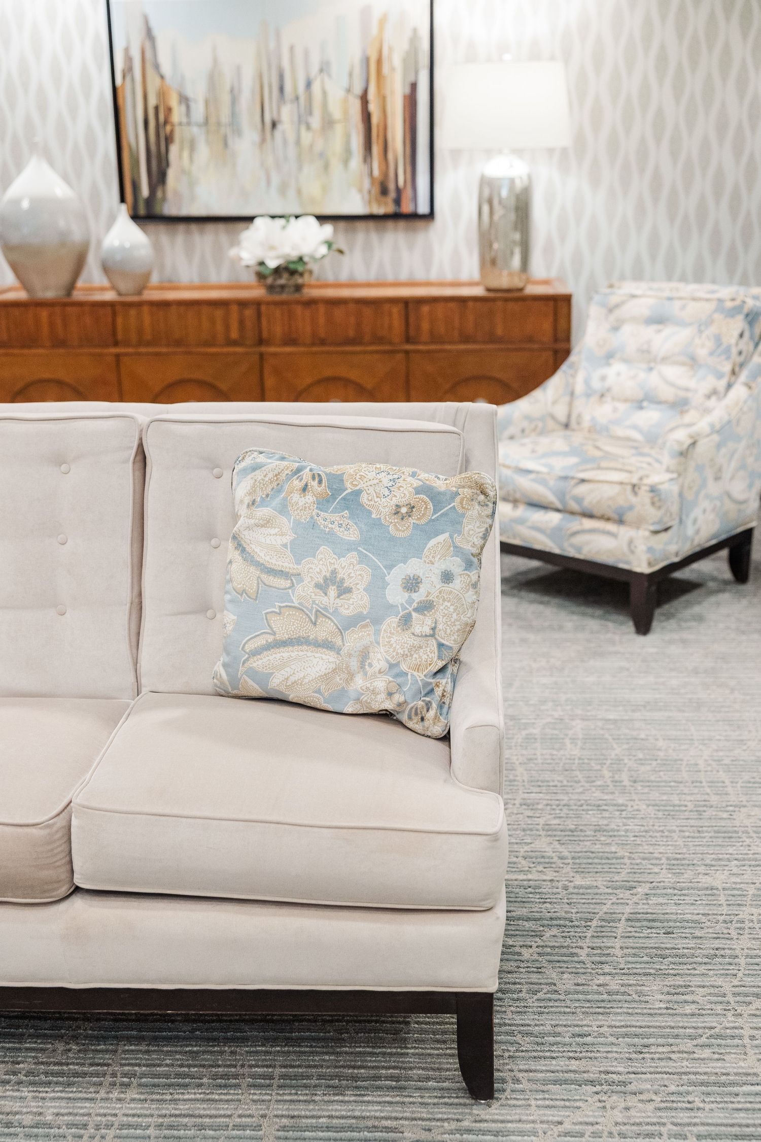 Beacon Hill senior living branding photo in Lombard, Illinois featuring interior lounge seating