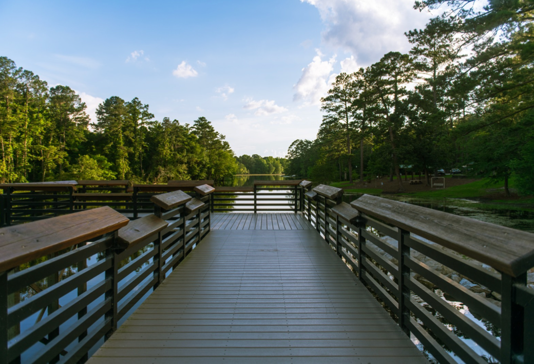 Gibson Pond Park in Lexington SC, a scenic family photo location with water views, trails, trees, and natural outdoor portraits.