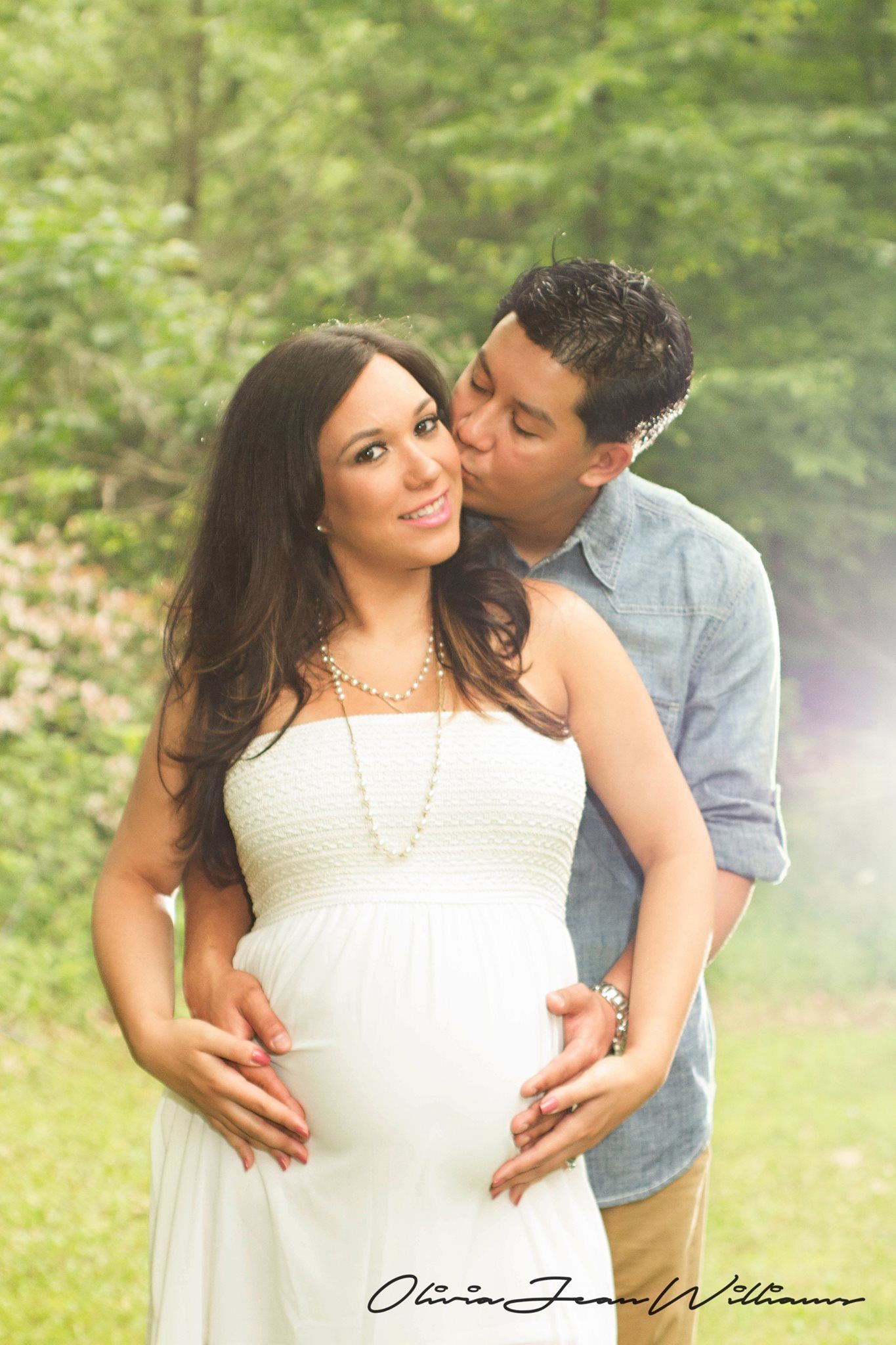 Portrait Sessions with Olivia Jean Williams. She is located in Citrus and Hernando County Florida.