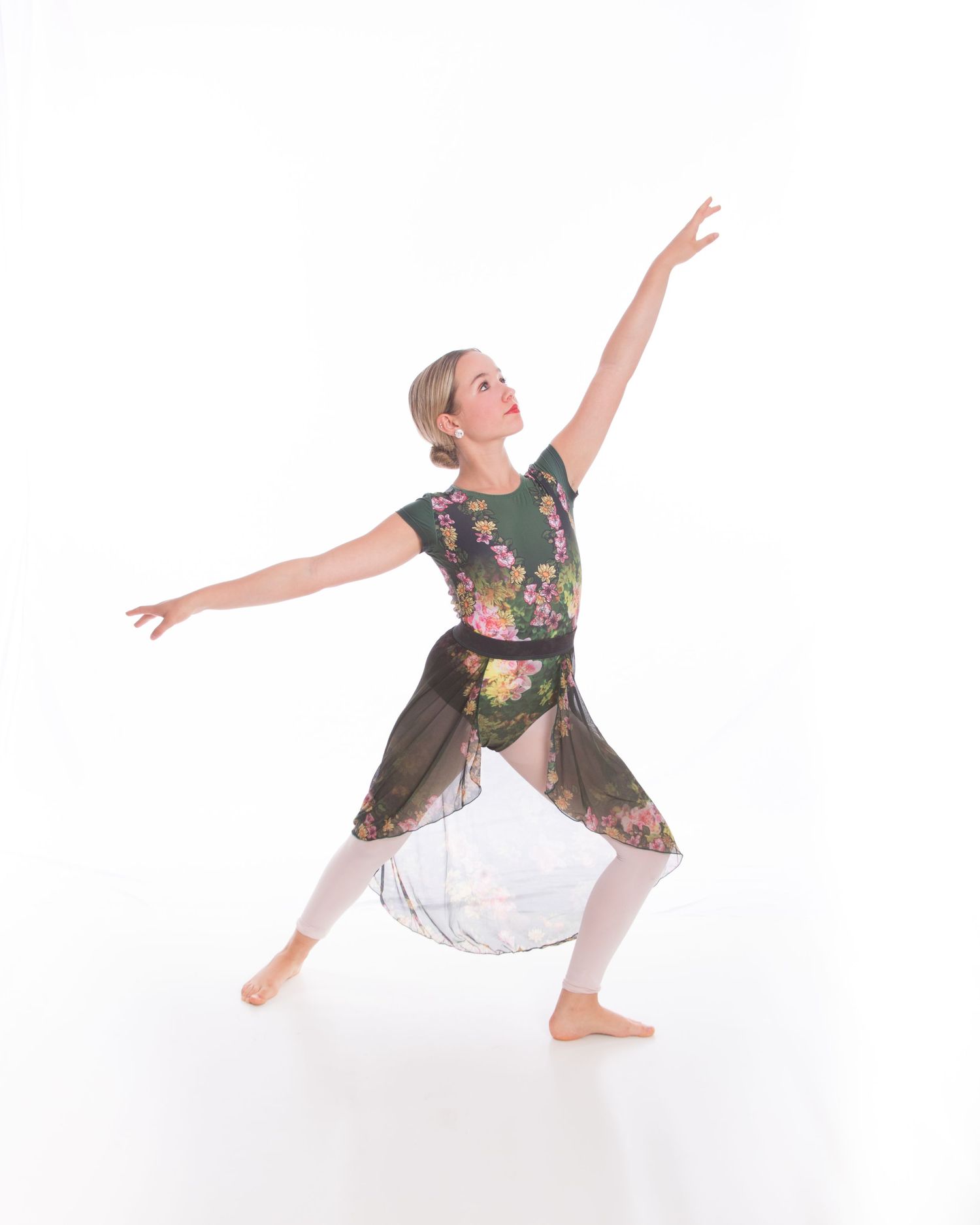 Dance Portrait Sessions with Olivia Jean Williams. She is located in Citrus and Hernando County Florida.