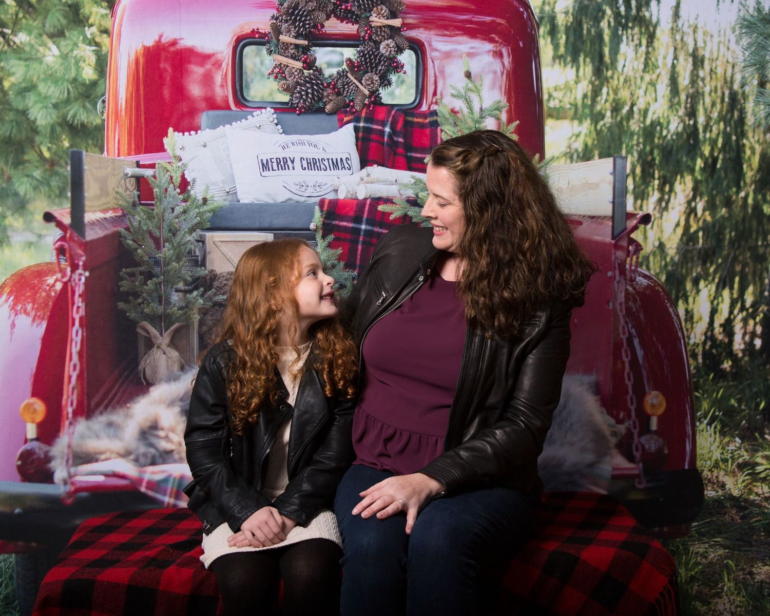 Christmas Portrait Sessions with Olivia Jean Williams. She is located in Citrus and Hernando County Florida.