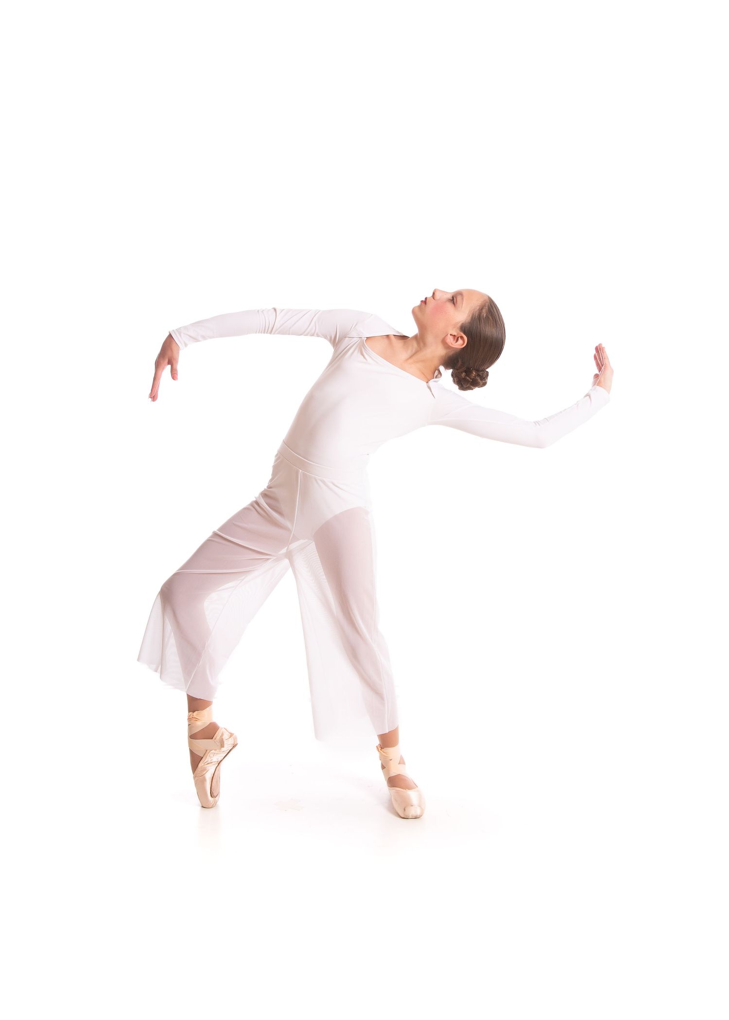 Dance Portrait Sessions with Olivia Jean Williams. She is located in Citrus and Hernando County Florida.