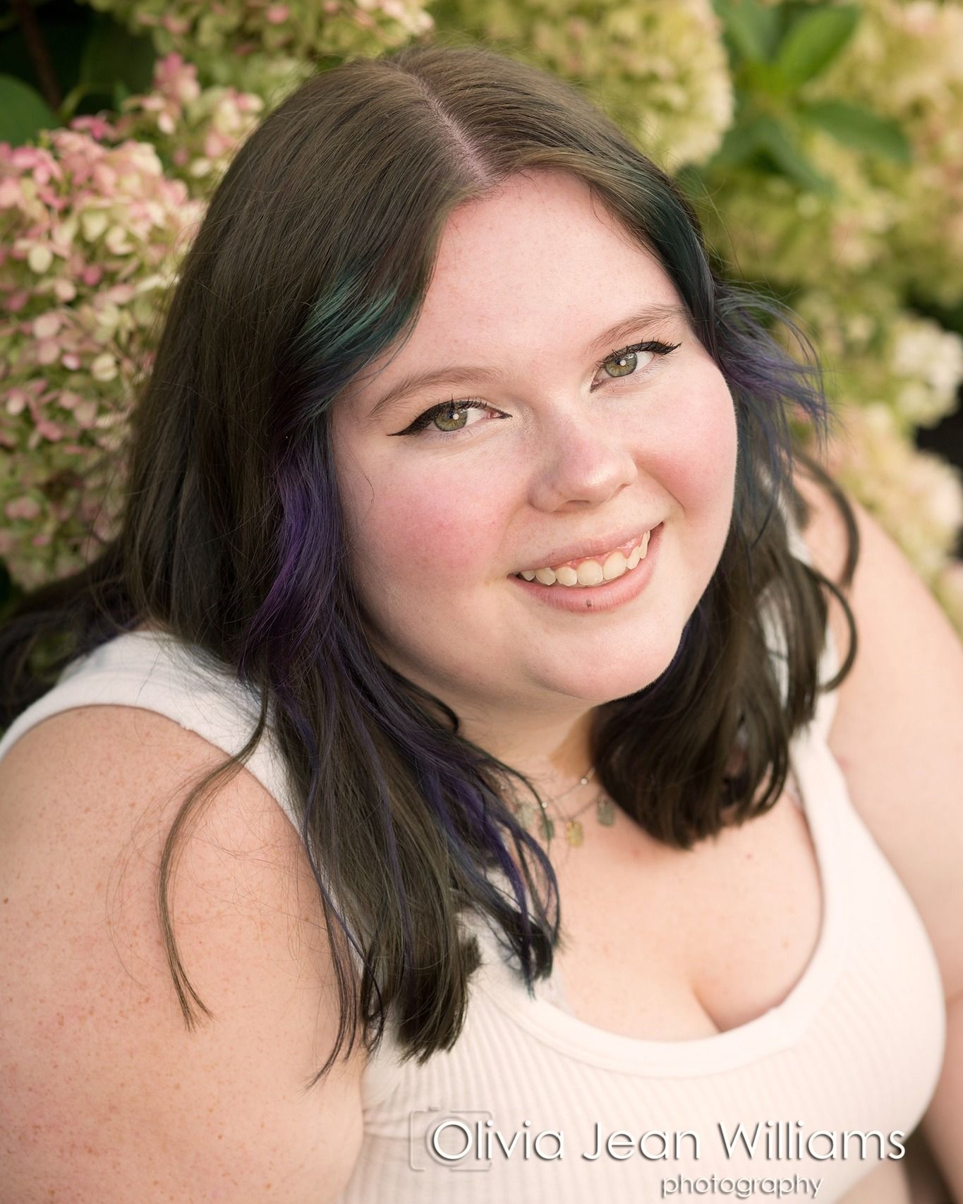 Portrait Sessions with Olivia Jean Williams. She is located in Citrus and Hernando County Florida.