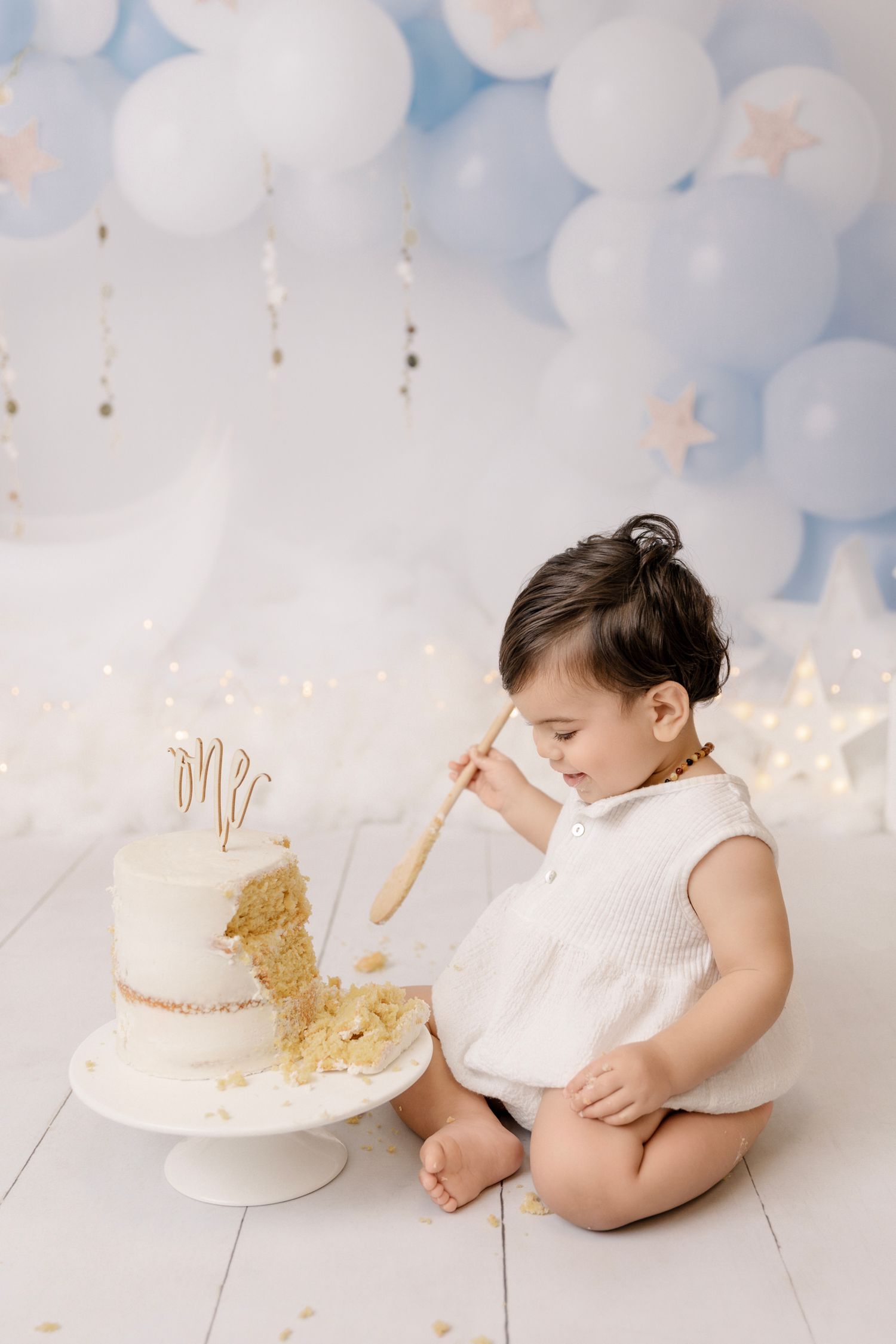 cake smash photographer Coral Gables, Miami cake smash photography, baby portraits near me Pinecrest FL,, Milestone sessions Miami