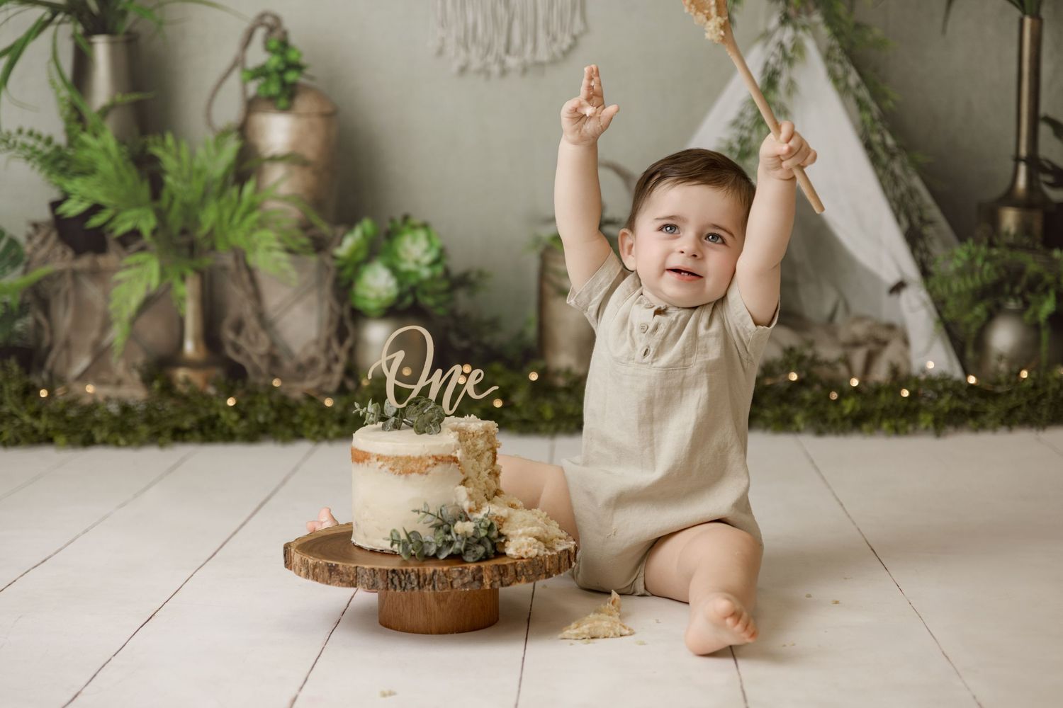 Miami cake smash photographer, cake smash photography Key Biscayne, baby milestone portraits Miami, baby photographer near me
