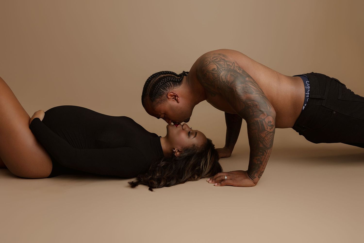best South Florida maternity photographer, maternity portrait studio, professional maternity photos