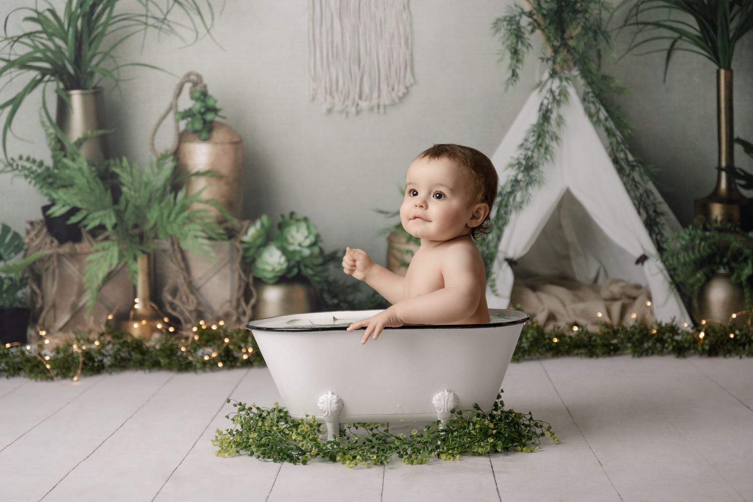 cake smash photos near me Boca Raton, Aventura cake smash photographer, cake smash portrait stufio Miami