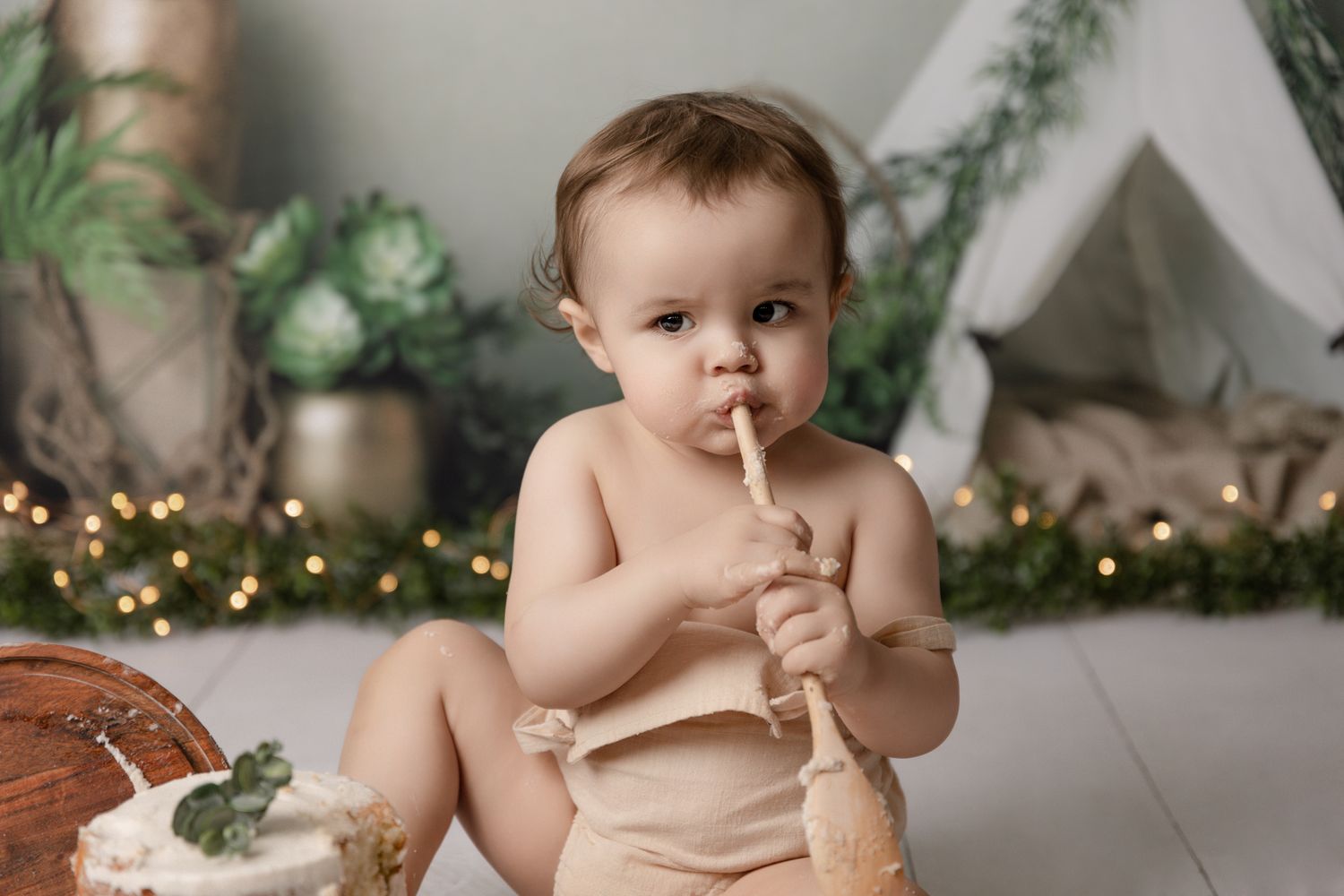 cake smash photos near me Boca Raton, Aventura cake smash photographer, cake smash portrait stufio Miami