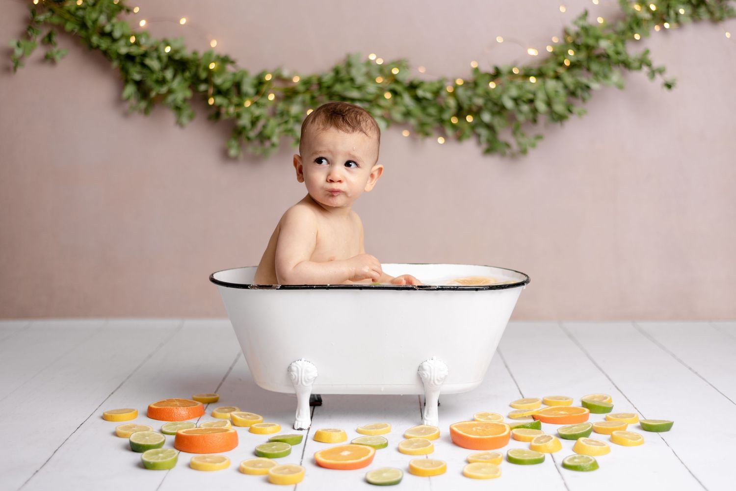 cake smash photos near me Boca Raton, Aventura cake smash photographer, cake smash portrait stufio Miami