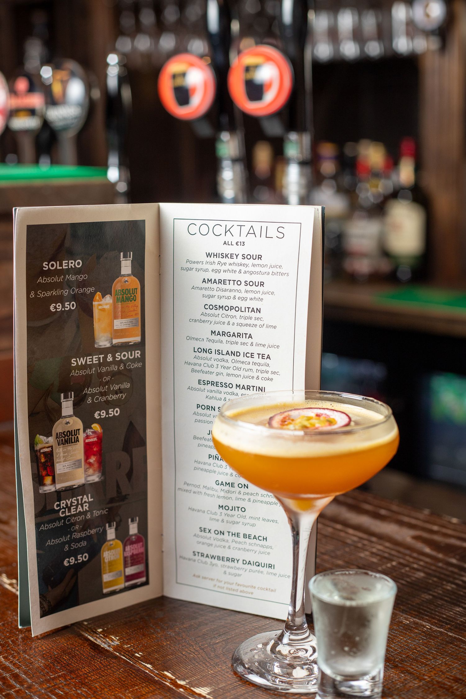 Hospitality photography 
pub 
drinks cocktails
