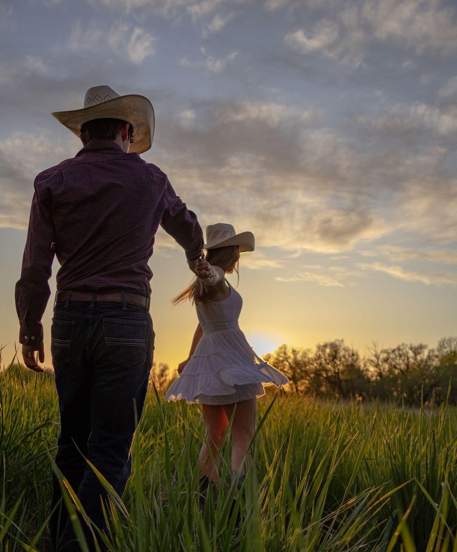 Western couple's photoshoot at sunset in Walla Walla.