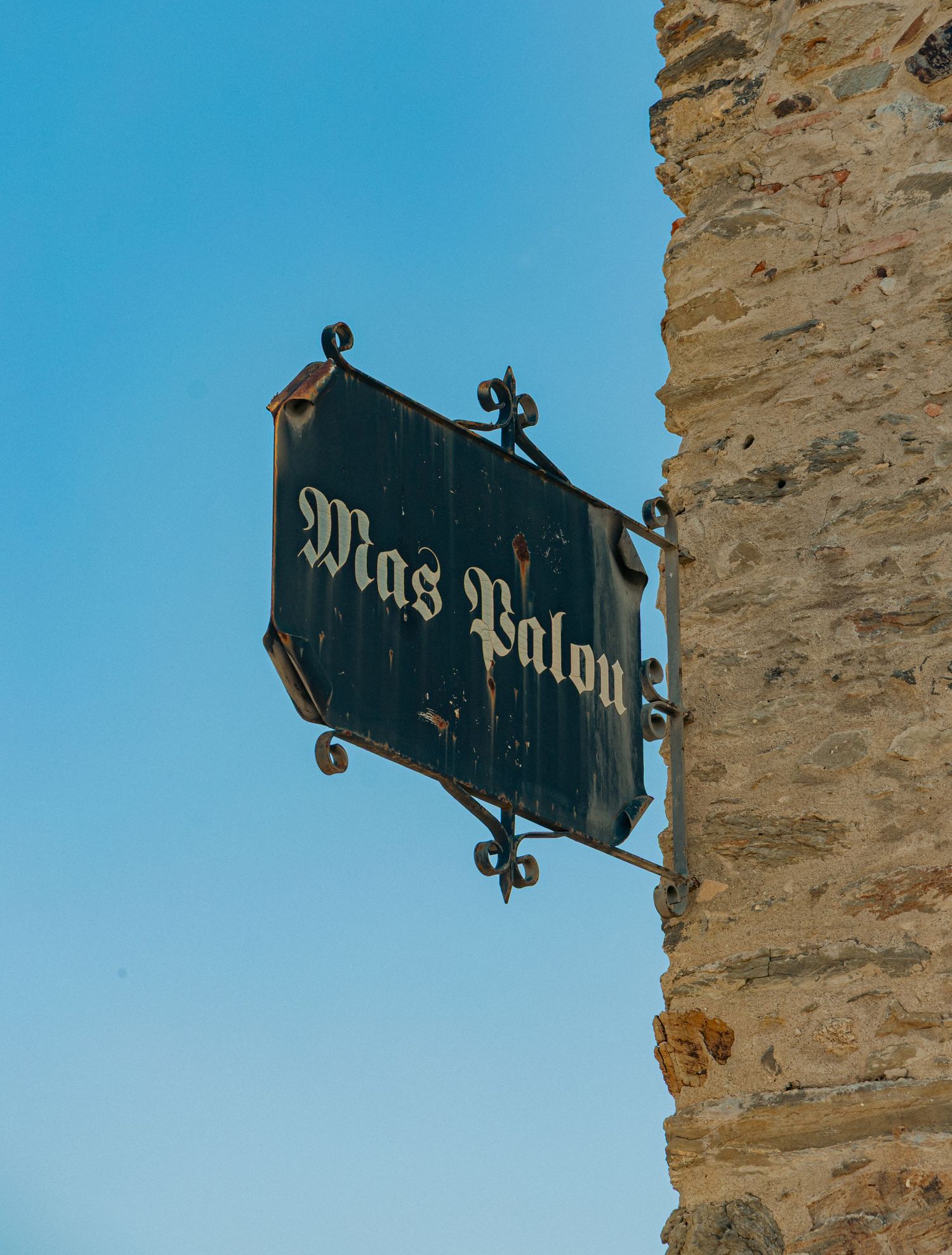 Commercial cinematic  photography of a hotel sign  by Pozik Studio, Catalunya
