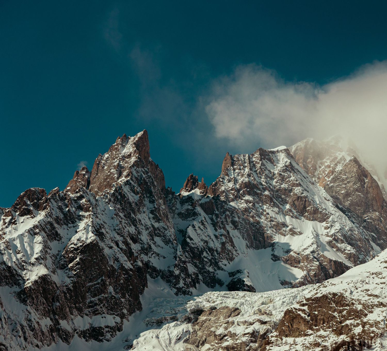 cinematic shot of mount everest by pozik studio
