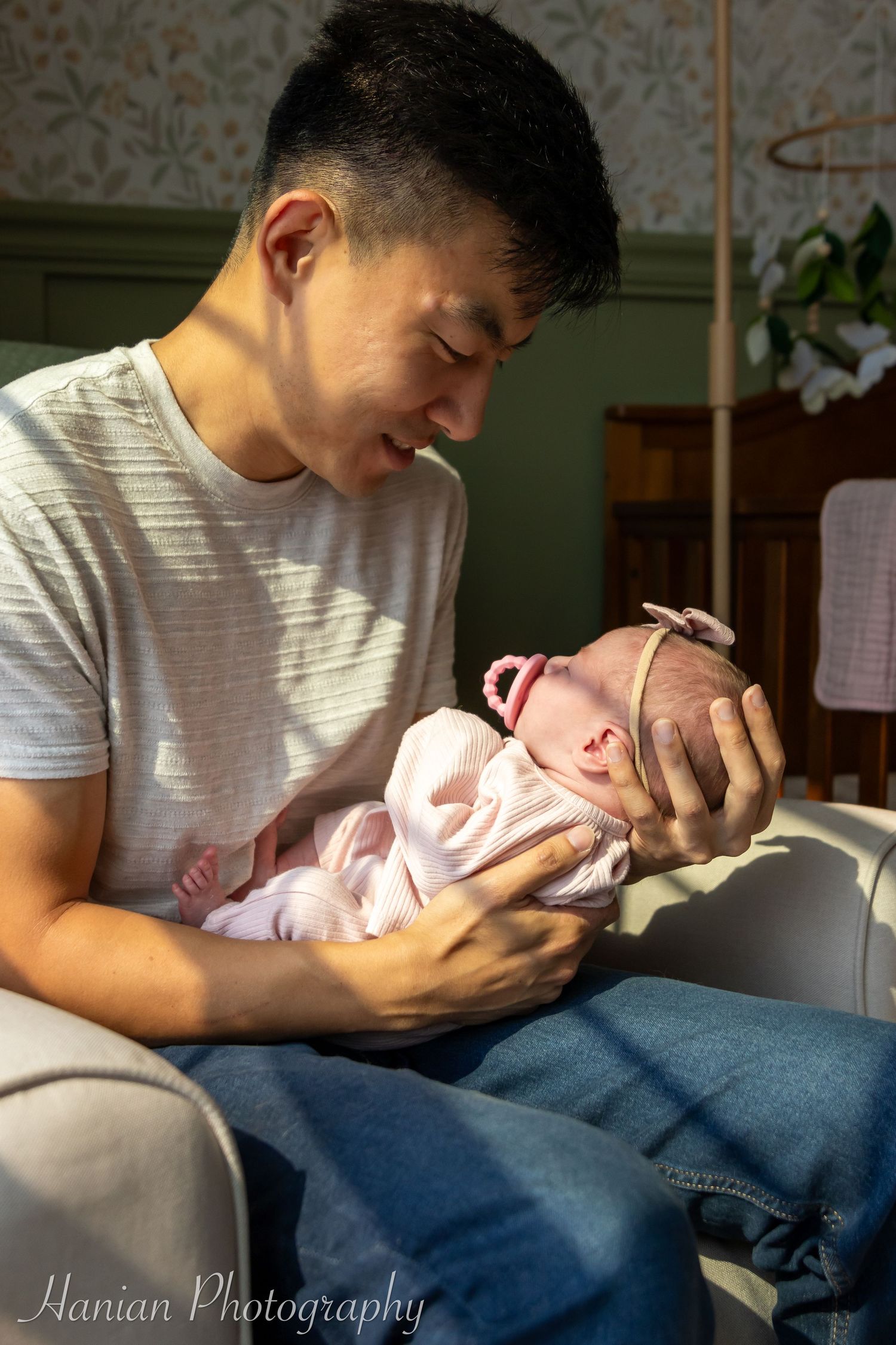 Des Moines & Central Iowa Newborn Photographer