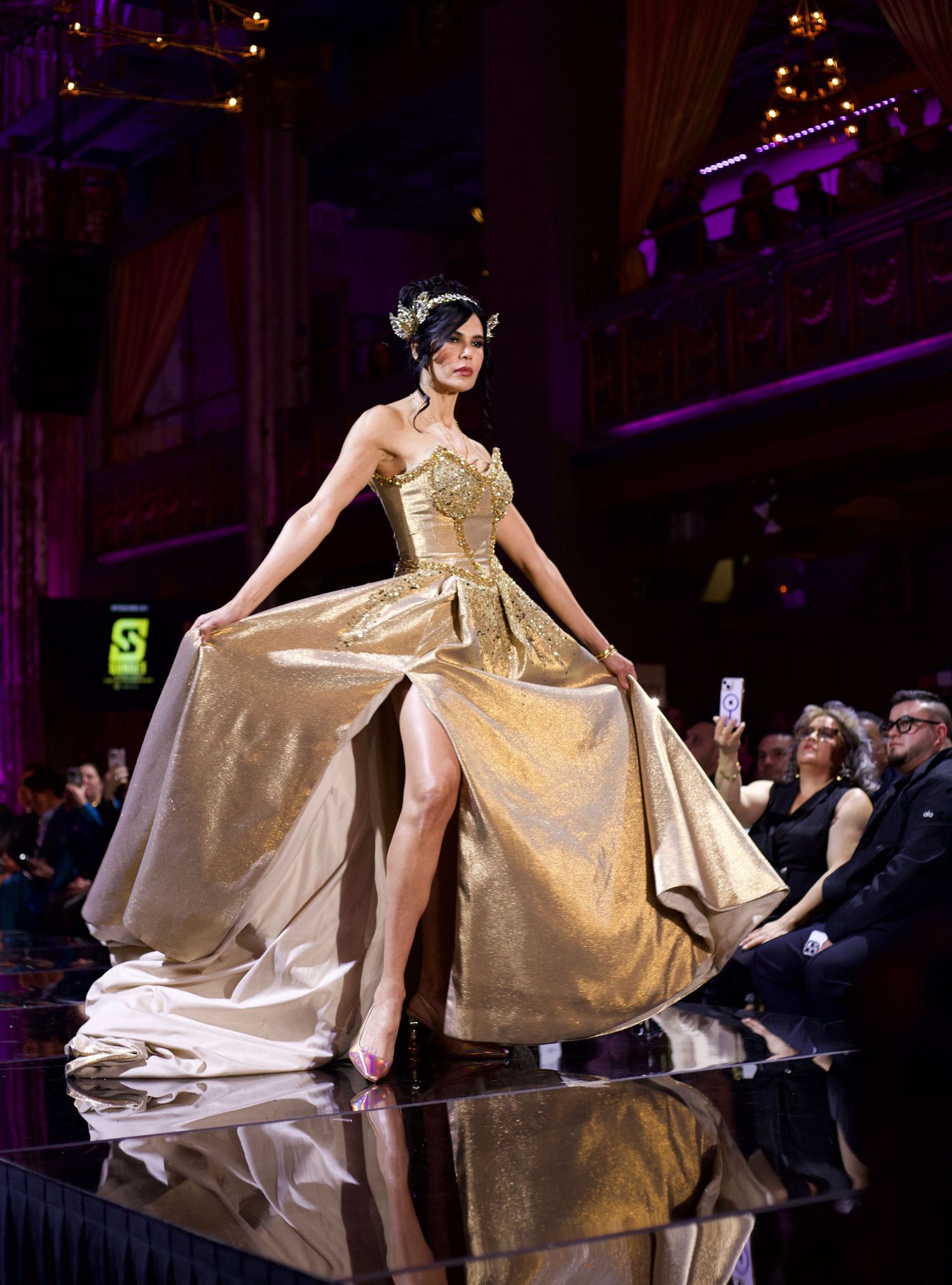 New York Fashion Week AM 2025
