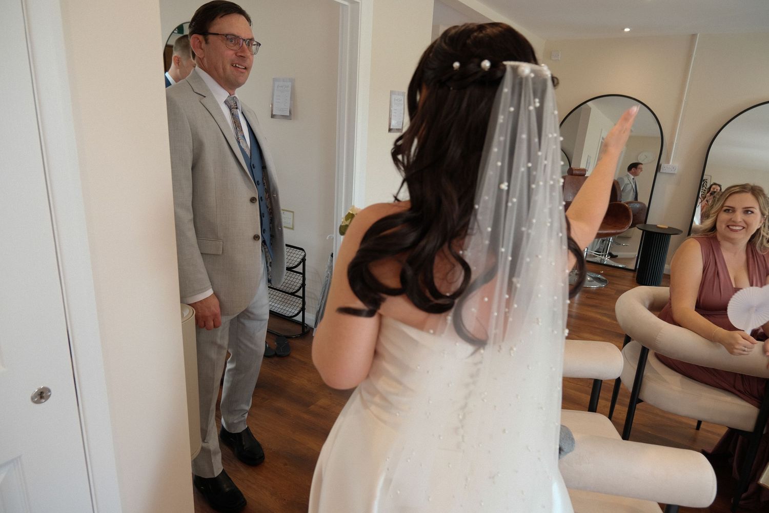 Brides first look with her Dad.