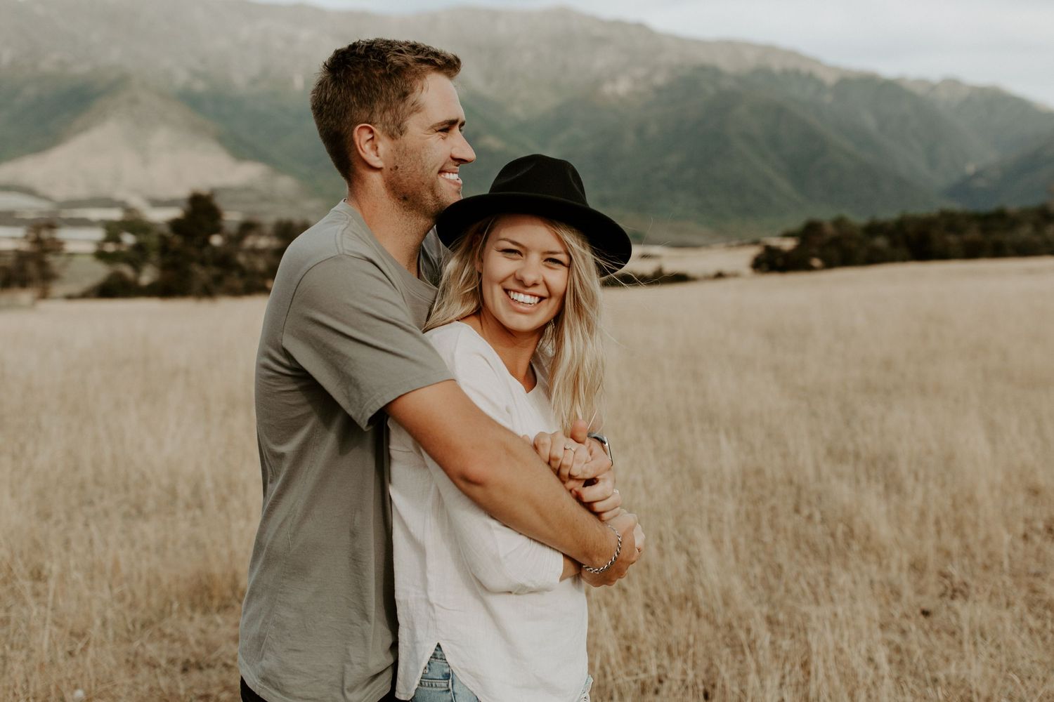 Adventurous couple photography in Nelson, New Zealand.