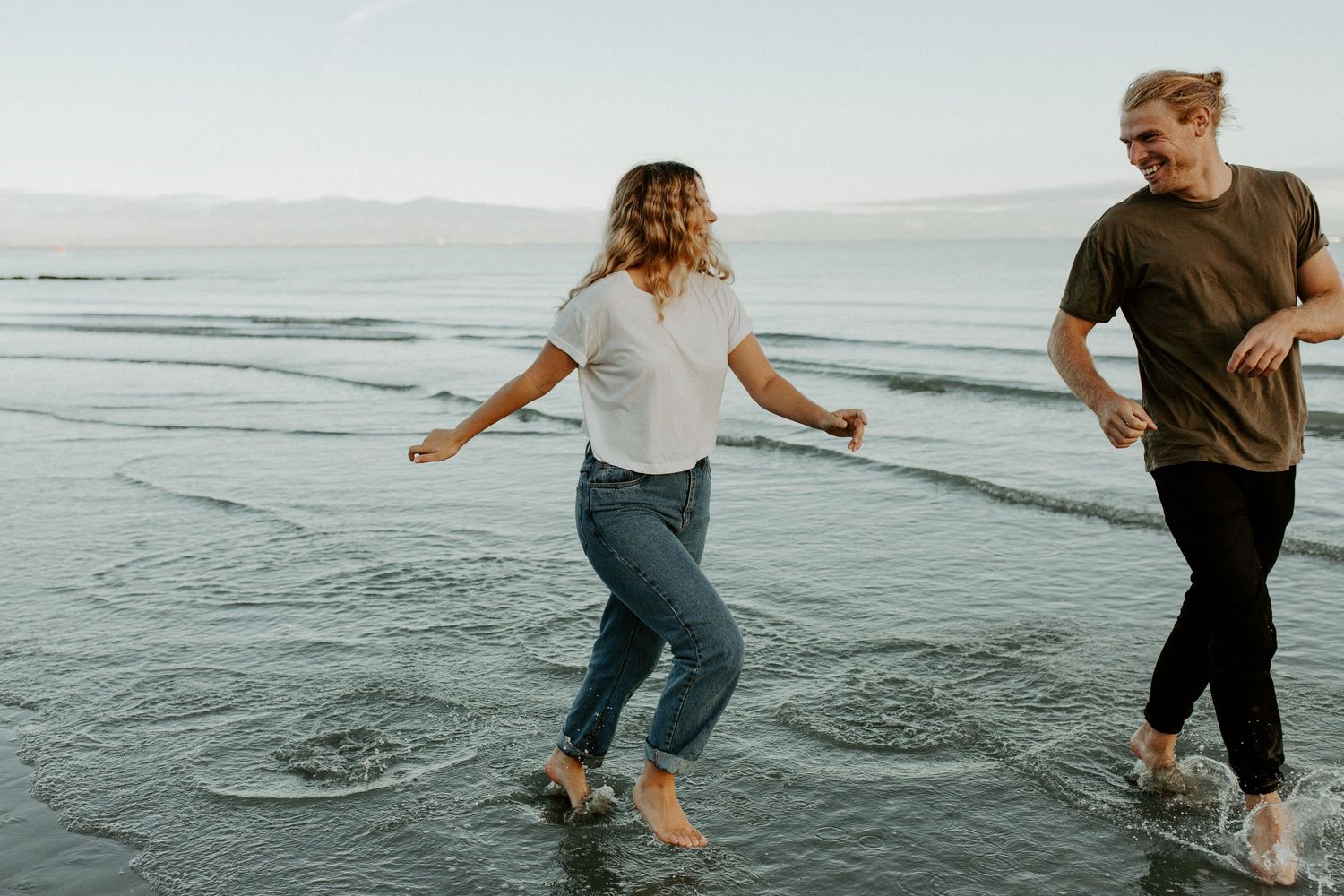 Adventurous couple photography in Nelson, New Zealand.