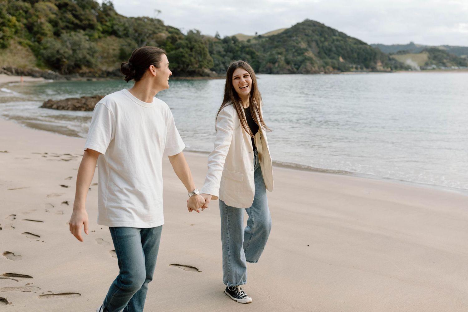 Candid, organic and lifestyle couple photographer in Nelson, New Zealand.
