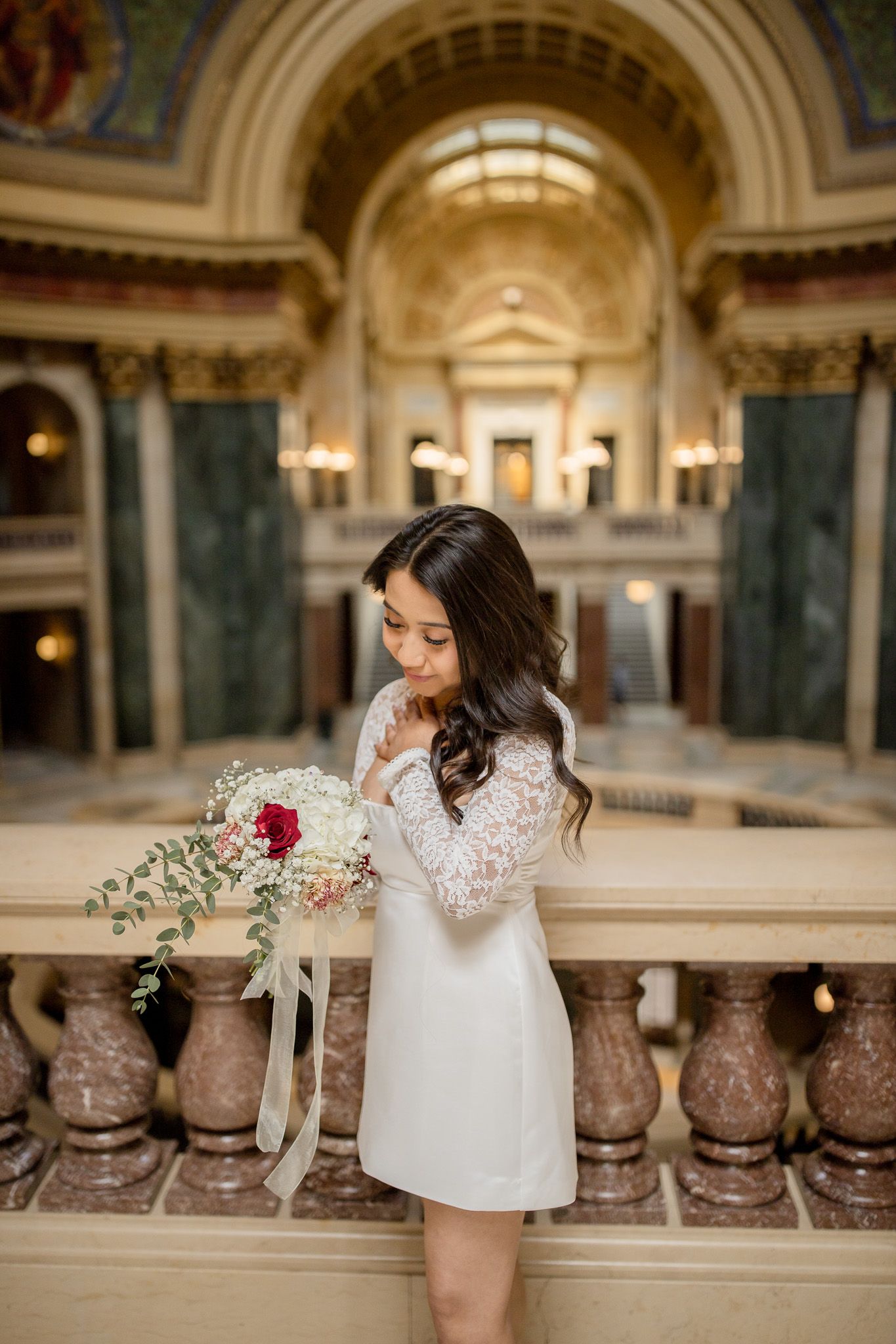 Madison, Wisconsin elopement photography of bride at the State Capitol, photographed by Jessica Rose Photography.