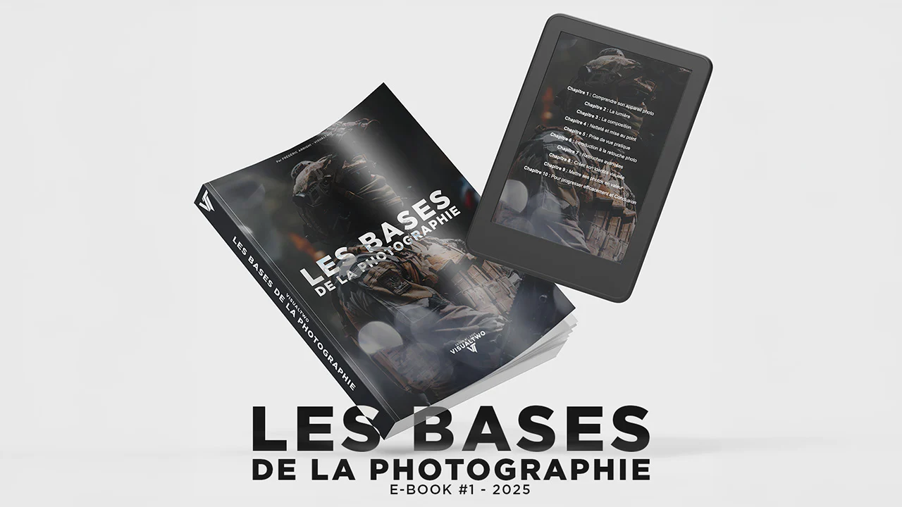 E-book Les Bases de la Photographie 2025, displayed as a physical book and digital tablet version.