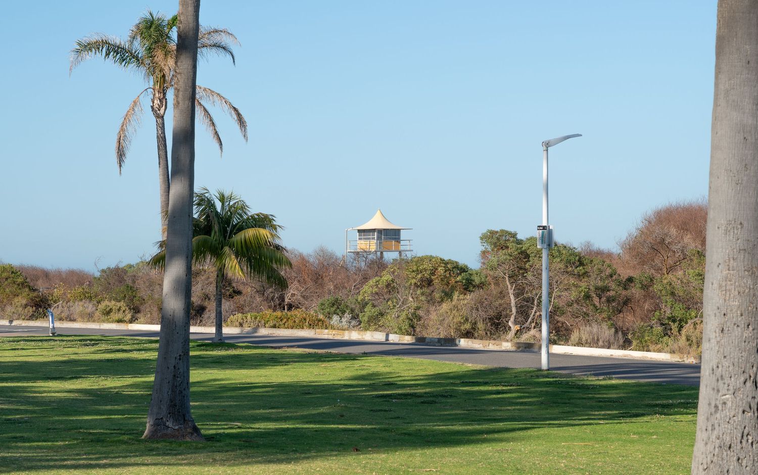 Lifestyle moment Semaphore life savers tower
