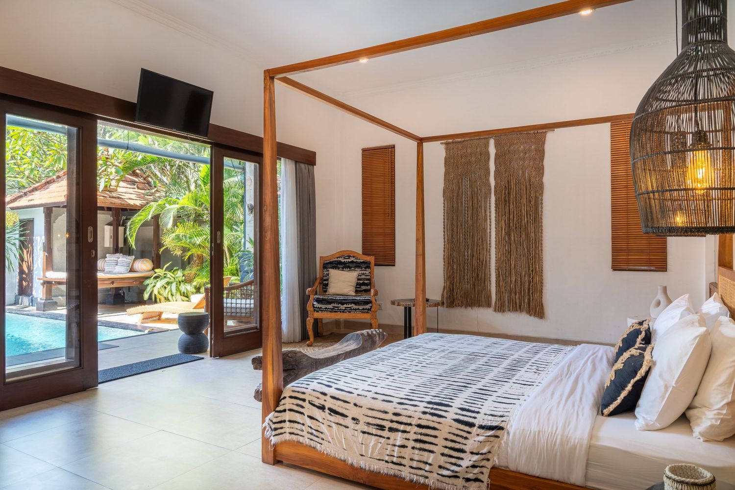 Styled Airbnb bedroom with clean décor and natural lighting.