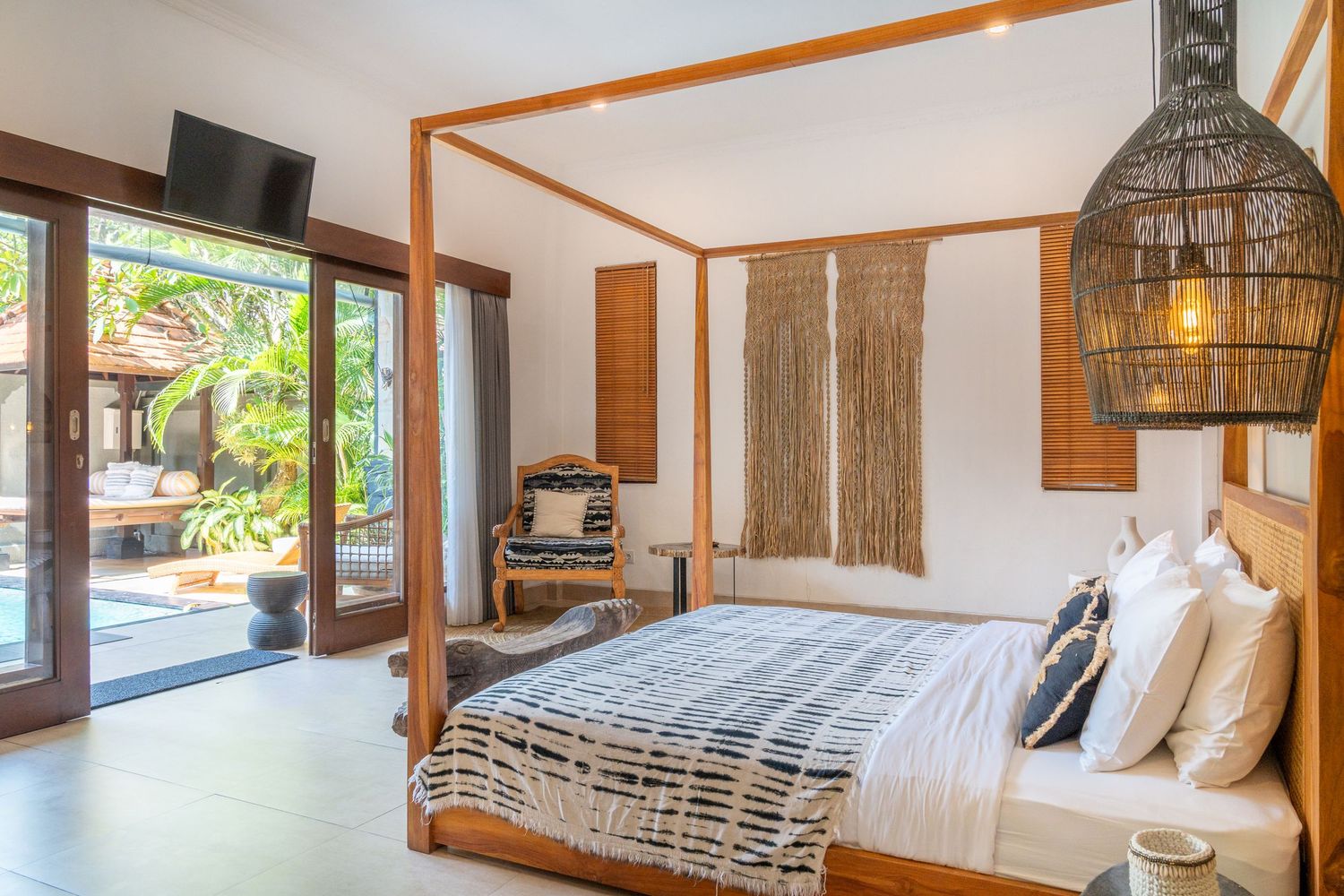 Styled Airbnb bedroom with clean décor and natural lighting.