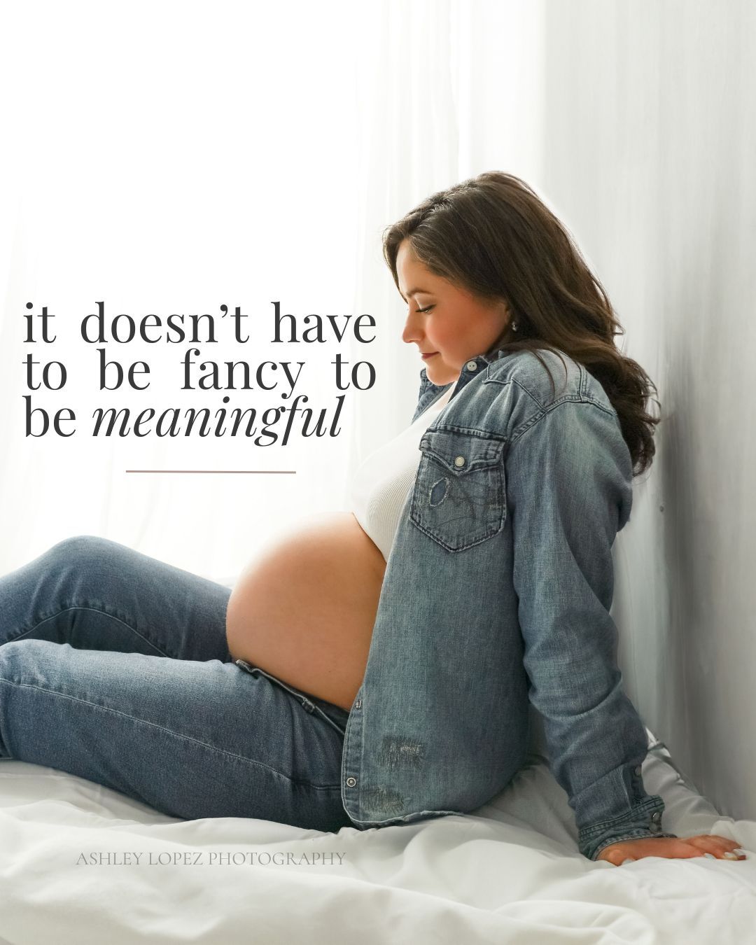 casual maternity photos Kansas City at home style session with natural light and relaxed posing