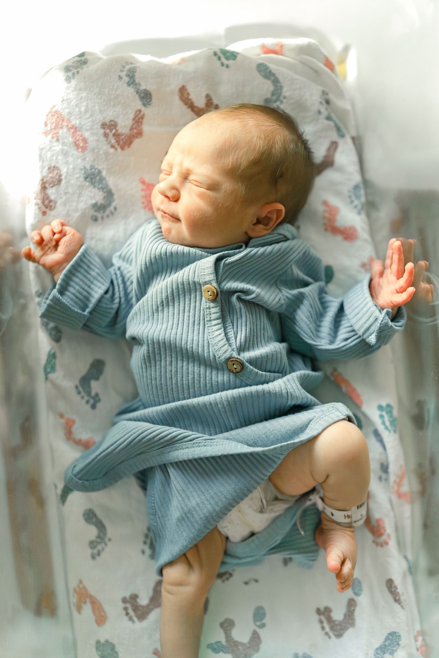 Fresh 48 hospital newborn session Kansas City