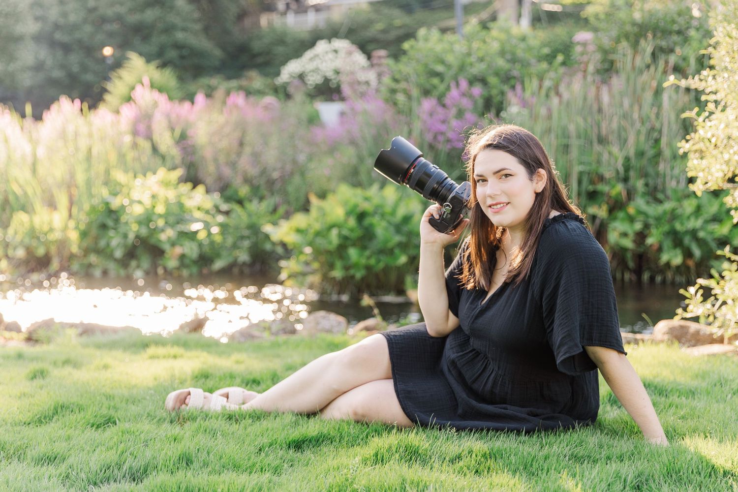 This is Faith Donahue, Wedding Photographer and Creator of Donahue Digital Photography. Faith Captures Weddings & Portraits in New Hampshire