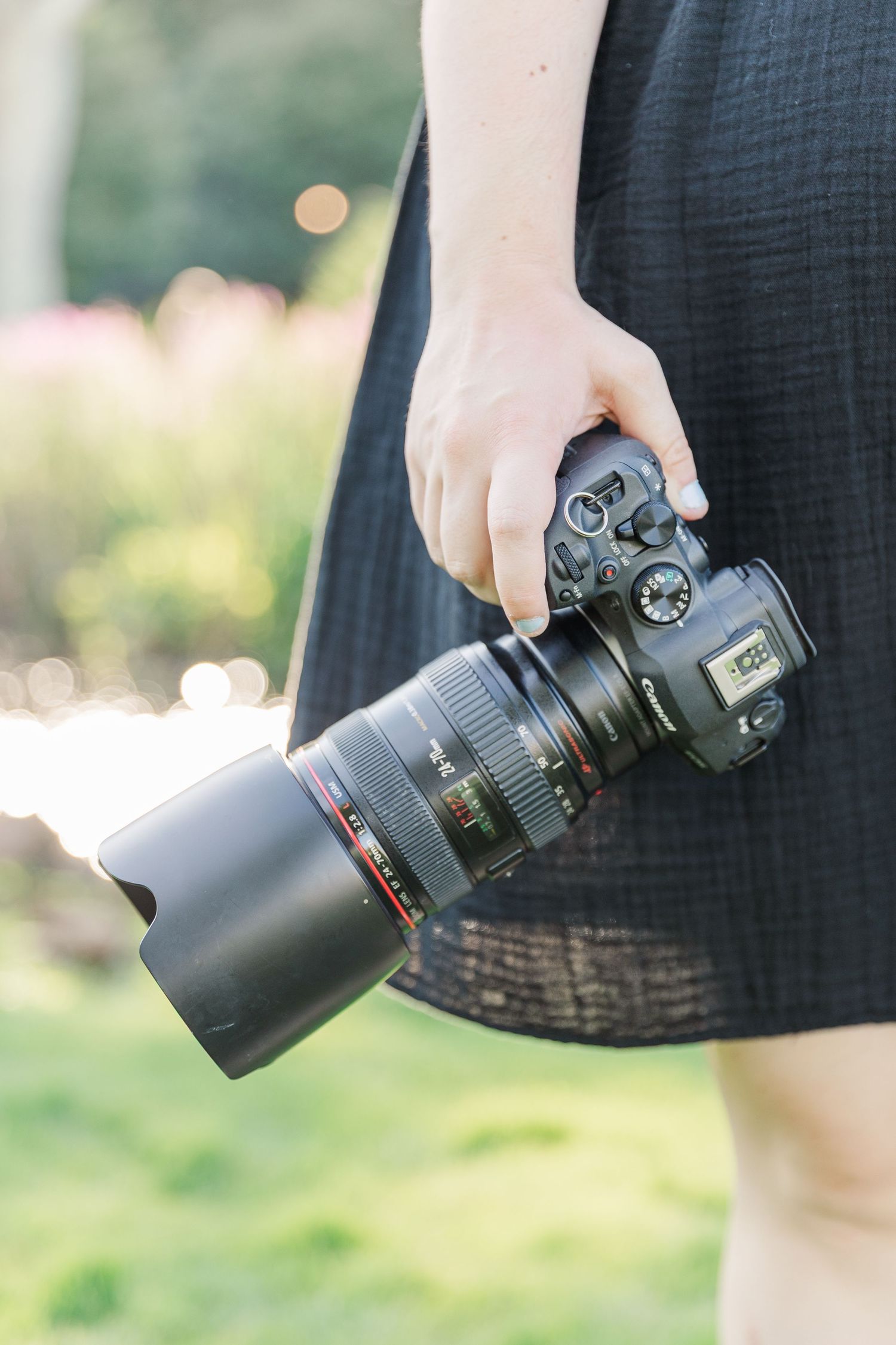 Massachusetts, New Hampshire and New England wedding photographer, Donahue Digital, captures beautiful wedding photos with Canon cameras.