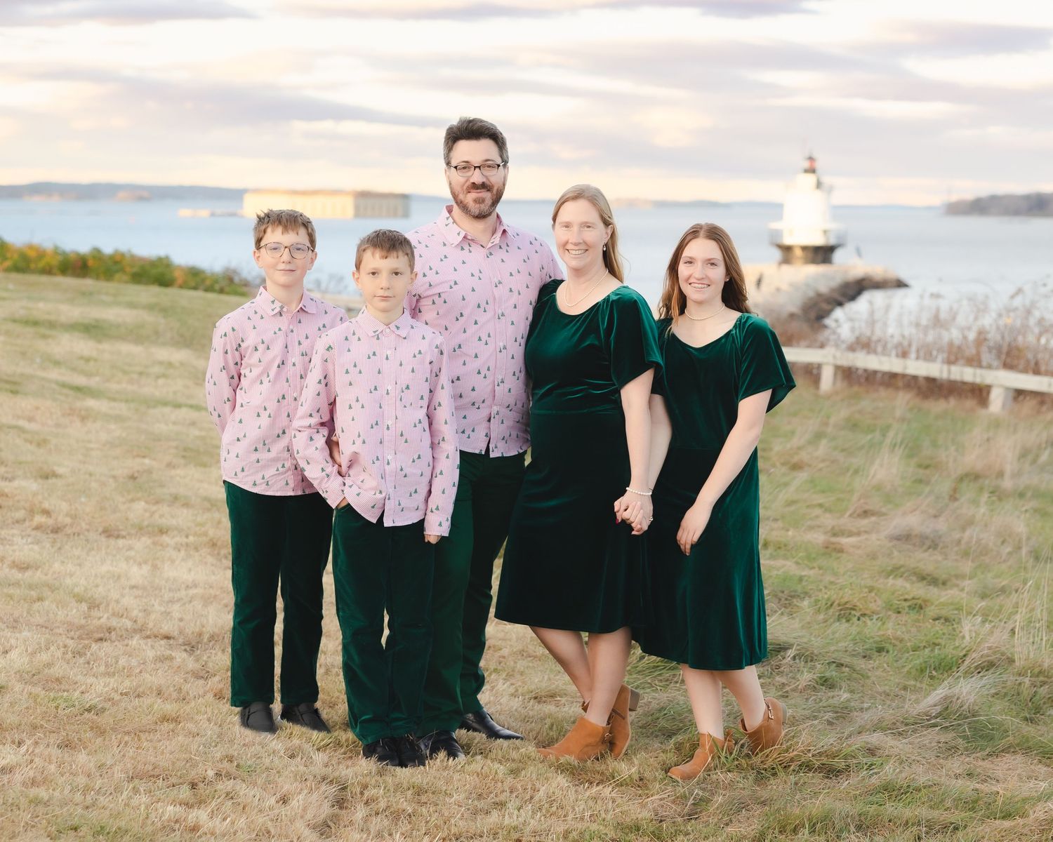 Southern Maine Family Portrait Photographer -Ang Foley Foto captures family portraits across Southern Maine, in and near Greater Portland