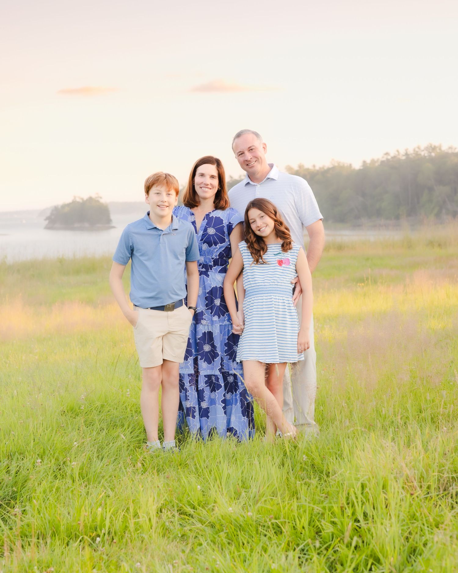 Southern Maine Family Portrait Photographer -Ang Foley Foto captures family portraits across Southern Maine, in and near Greater Portland
