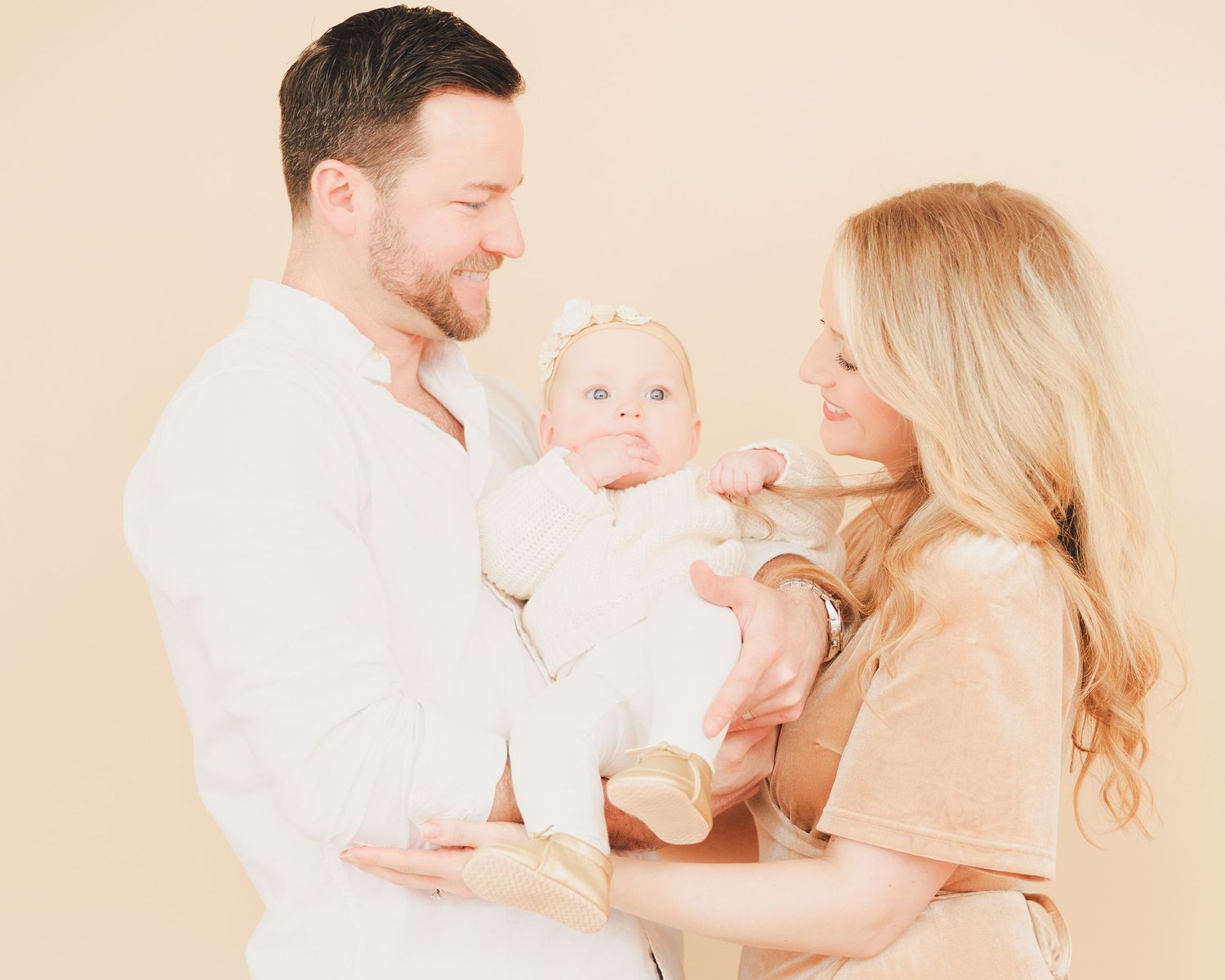 Southern Maine Family Portrait Photographer -Ang Foley Foto captures family portraits across Southern Maine, in and near Greater Portland
