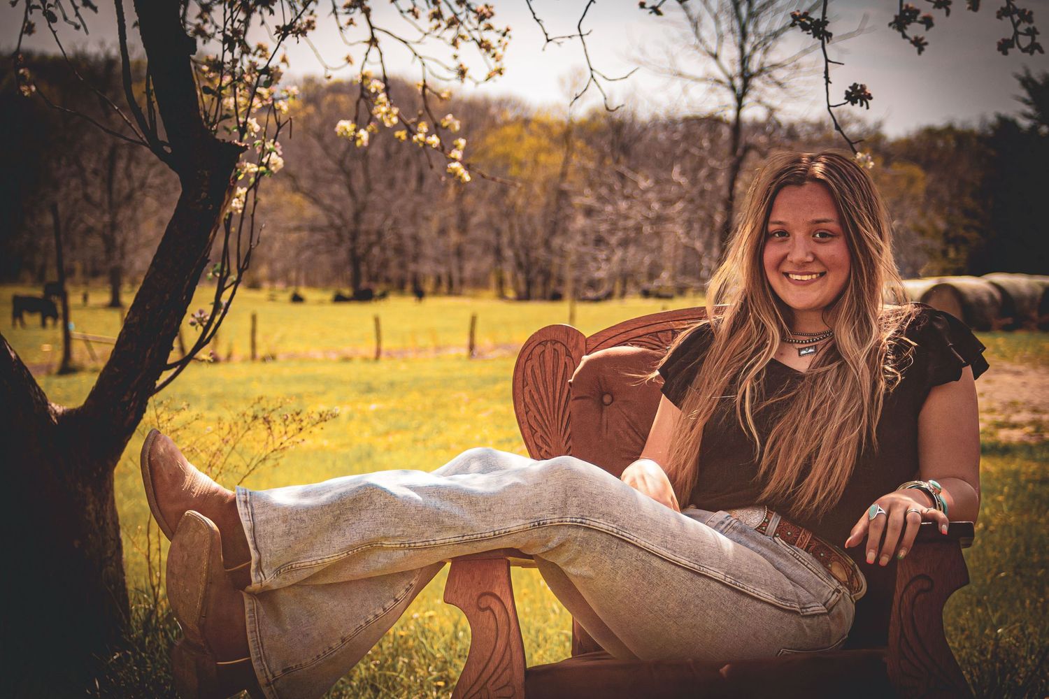 Morgan Akey, Busy Lenses, Missouri Livestock photographer, Kansas City Photographer, Western Photographer, Pet Photographer, Parkville MO