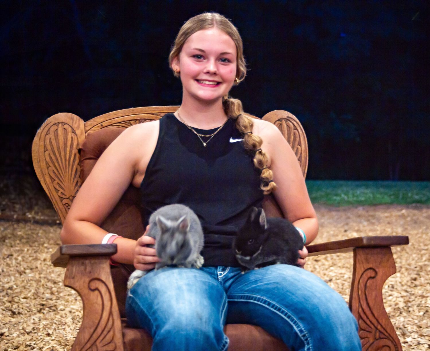 Morgan Akey, Busy Lenses, Missouri Livestock photographer, Kansas City Photographer, Western Photographer, Pet Photographer, Parkville MO