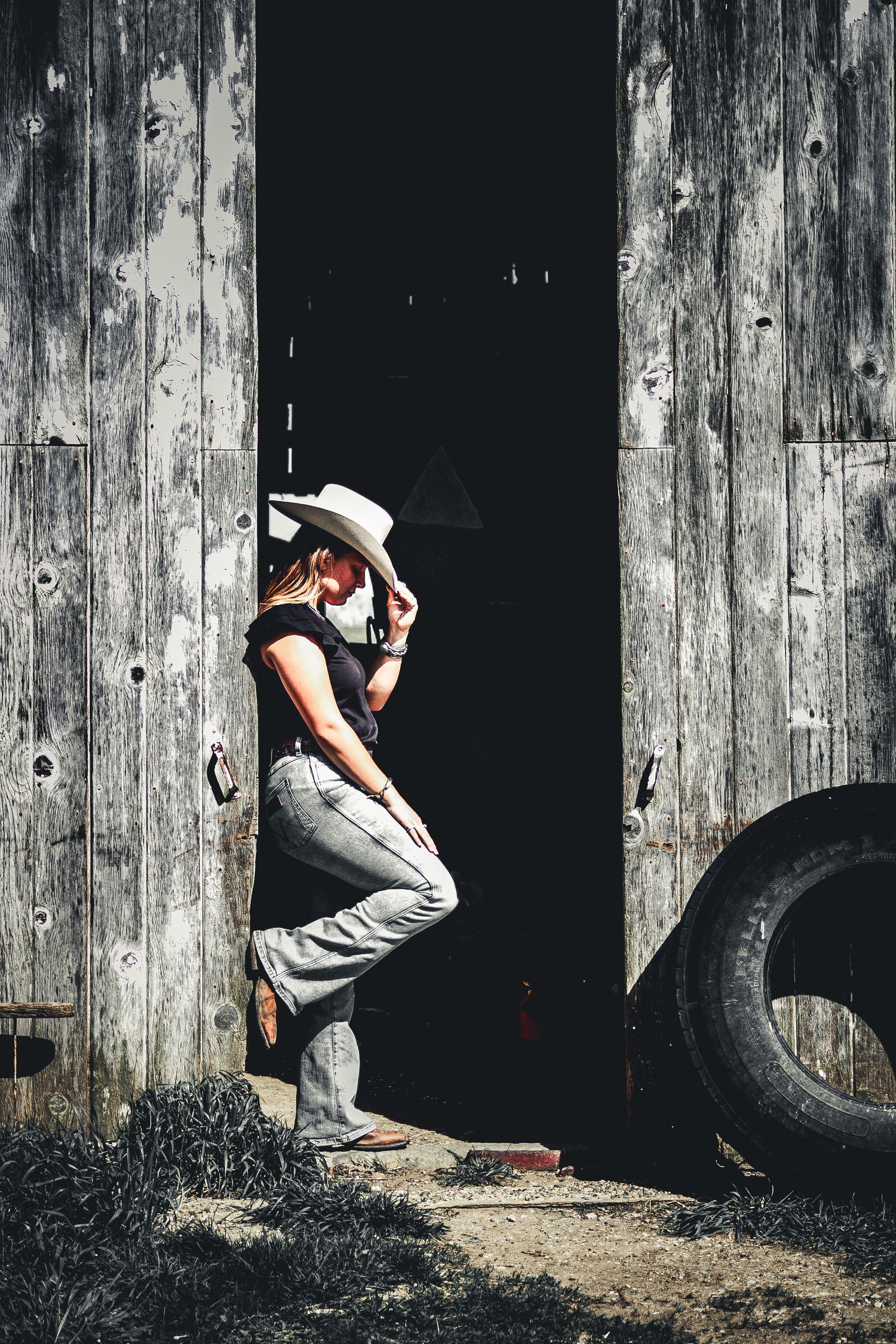 Meagan Riegel, Graduation, cowgirl, graduation photoshoot, western graduation, western photography, western theme graduation shoot,