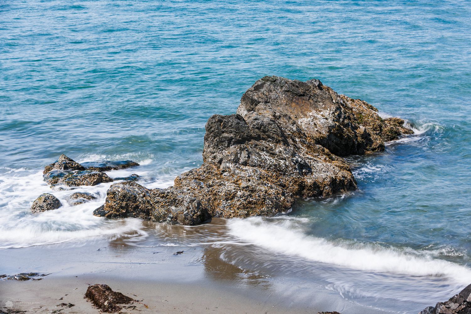 Fine art landscape photograph of a rocky Pacific Northwest shoreline — Ground Glass Photography