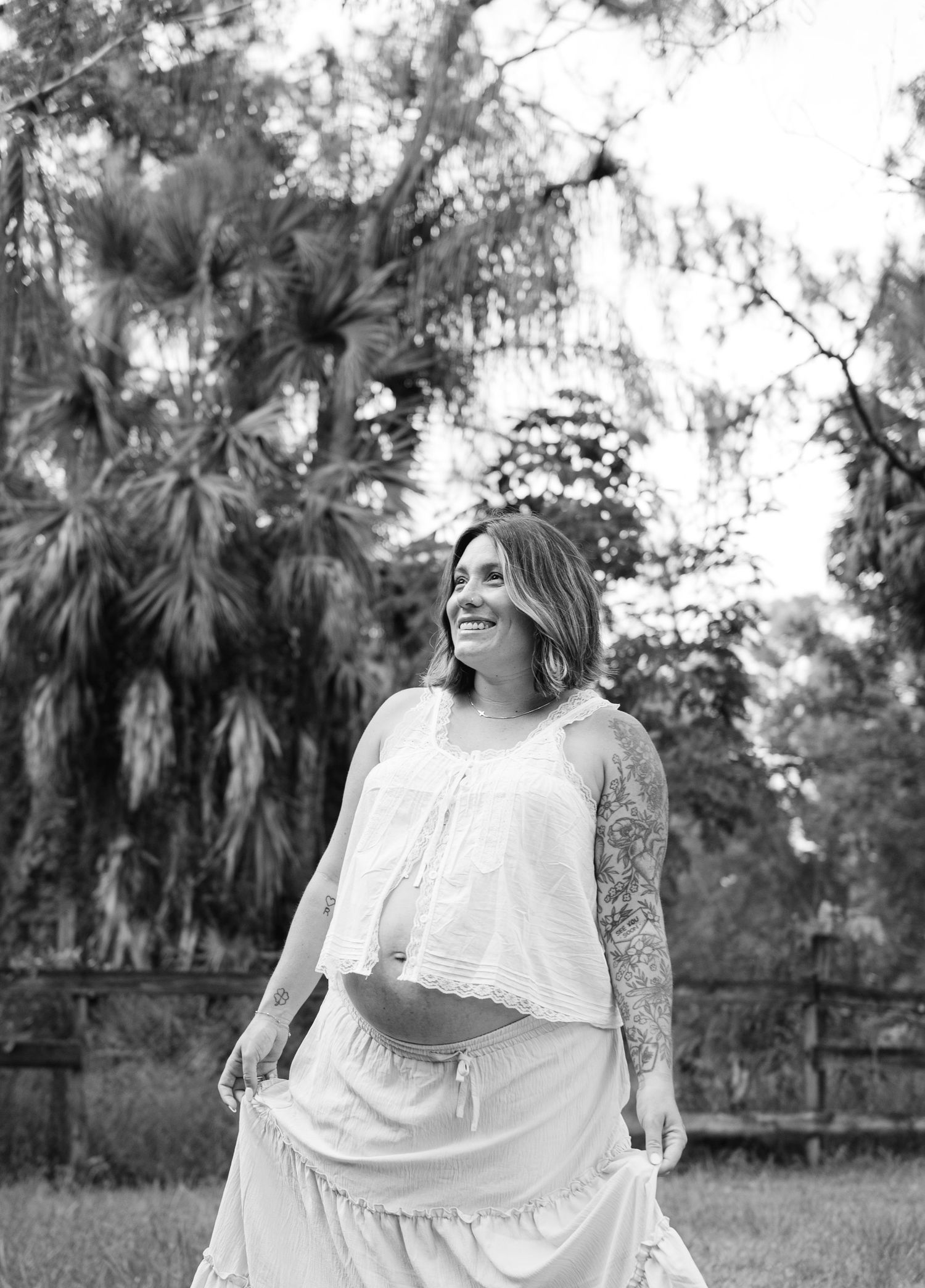 Beautiful maternity photo in West Palm Beach Florida.