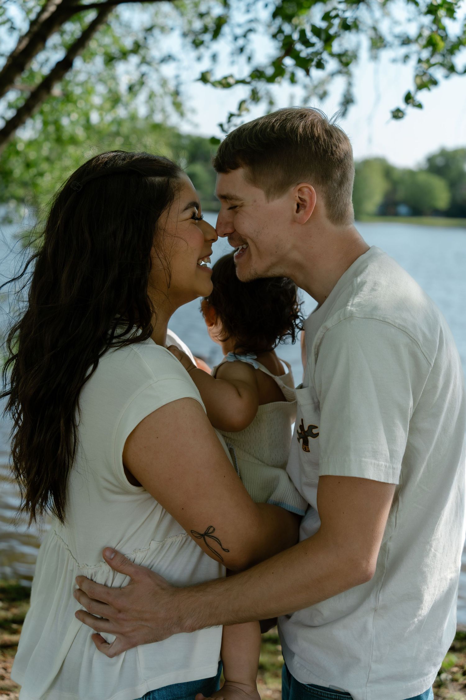 Family session at Cooper River Park in Cherry Hill and Pennsauken, New Jersey with natural outdoor portraits.