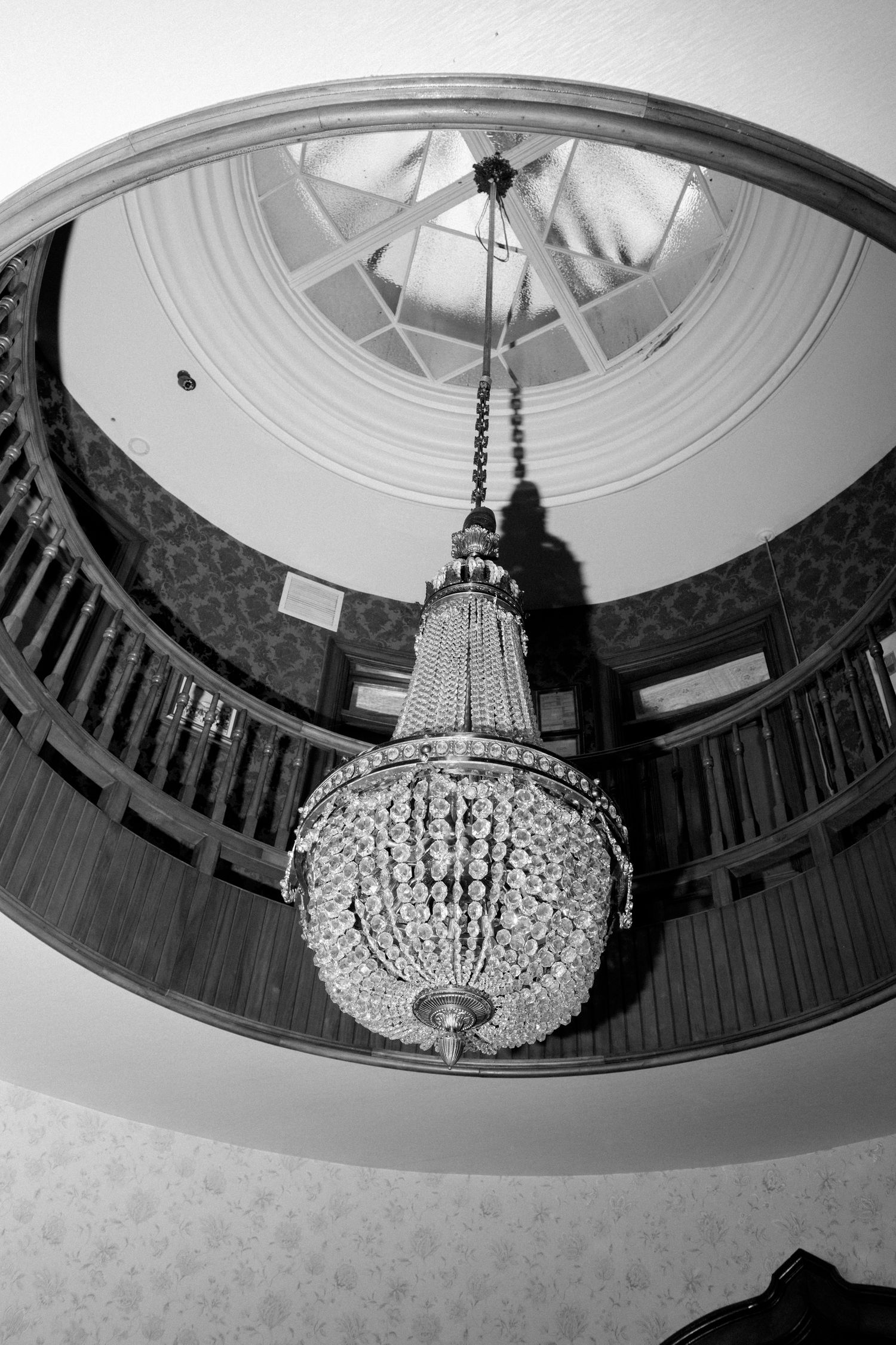elegant wedding photography of a timeless couple, with motion blur and a high end, luxury feel. Montreal wedding photographer Montreal