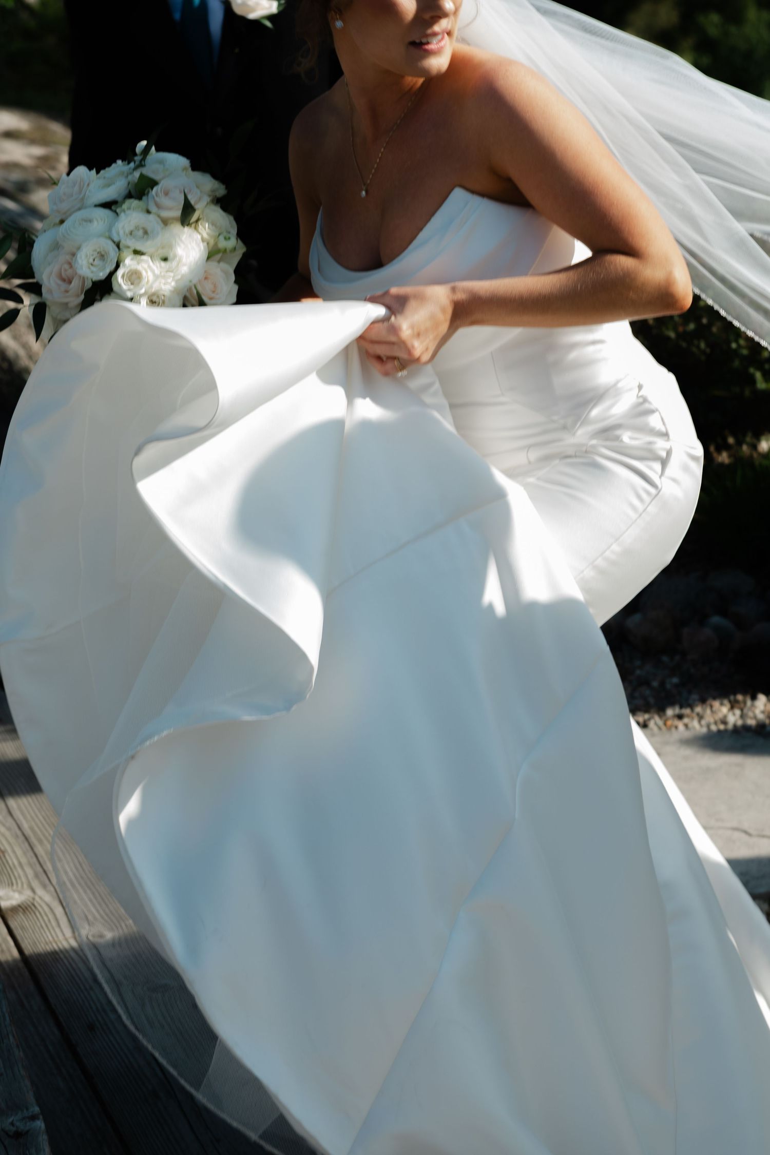 editorial shot of bride, True Tone editing by Veronique Jones, Montreal wedding photographer