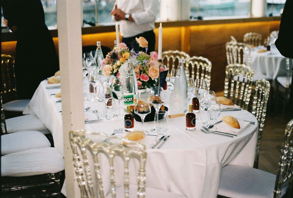 Wedding venue details 35mm film photography, reflecting the authentic and timeless style of Veronique Jones.