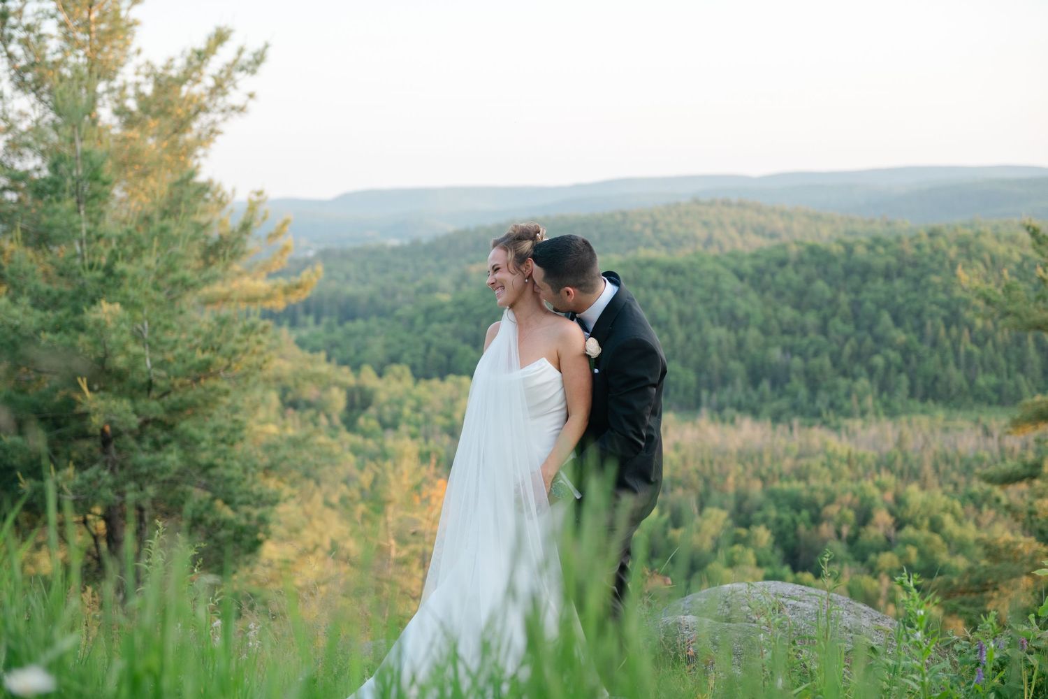 A modern romantic couple at sunset at Le Belvedere in Wakefield, captured by Veronique Jones with a refined, editorial eye.