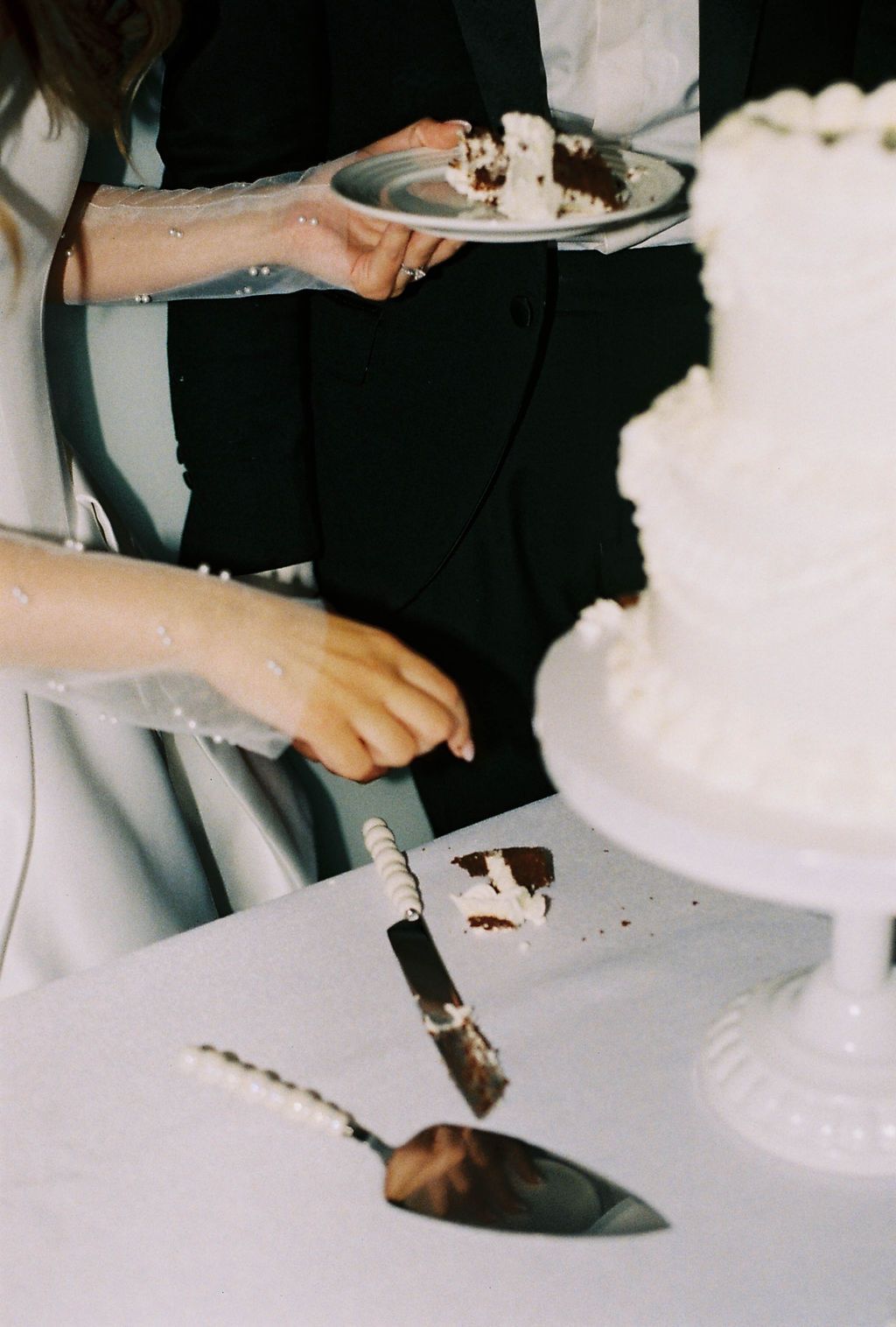Bridal details 35mm film photography, reflecting the authentic and timeless style of Veronique Jones.