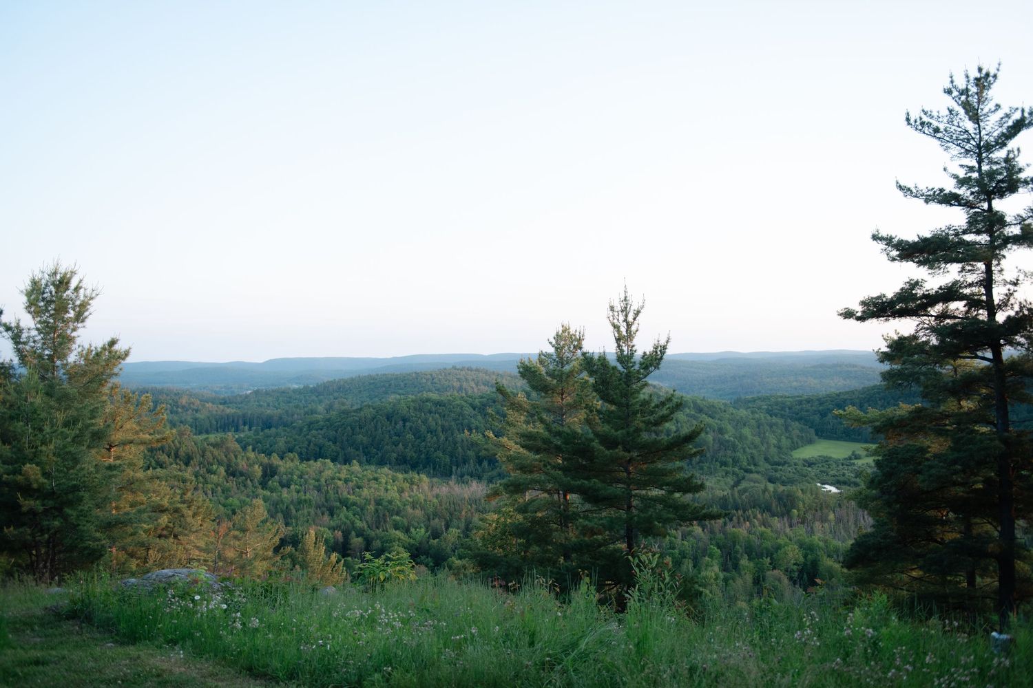 Landscape of the view from Le Belvedere in Wakefield, by Veronique Jones, Montreal wedding photographer