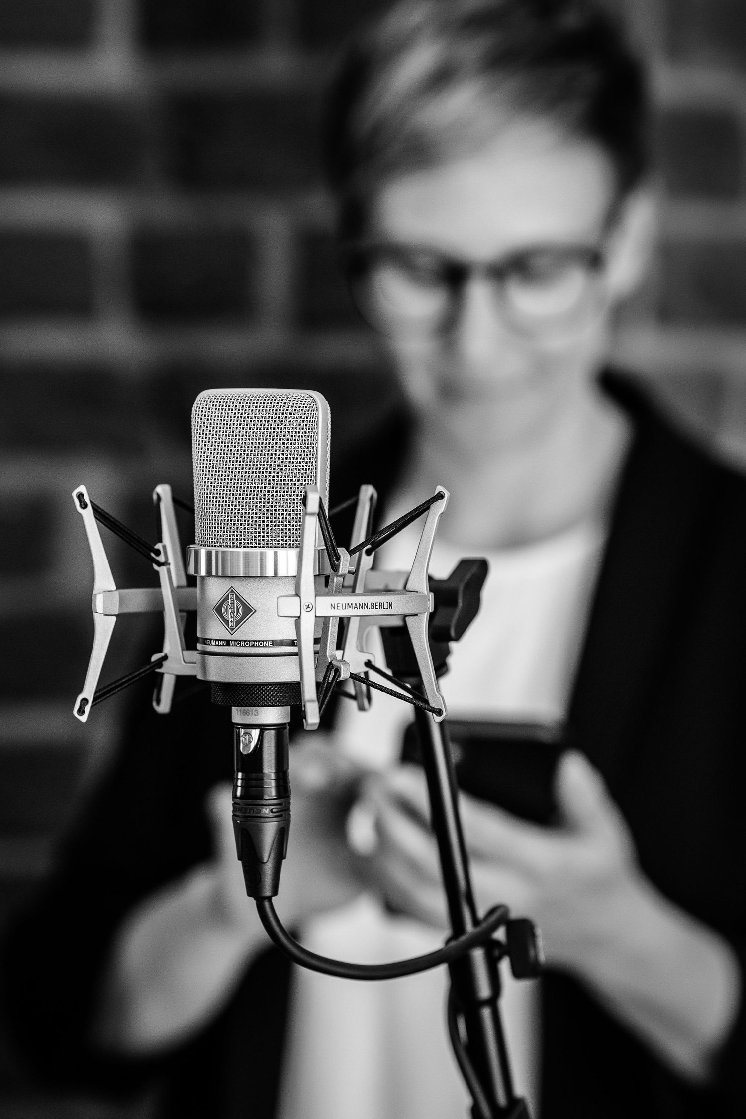 Businessportrait einer Frau bei der Arbeit, fotografiert von Fotografin Christina Förster, Fotograf Bochum