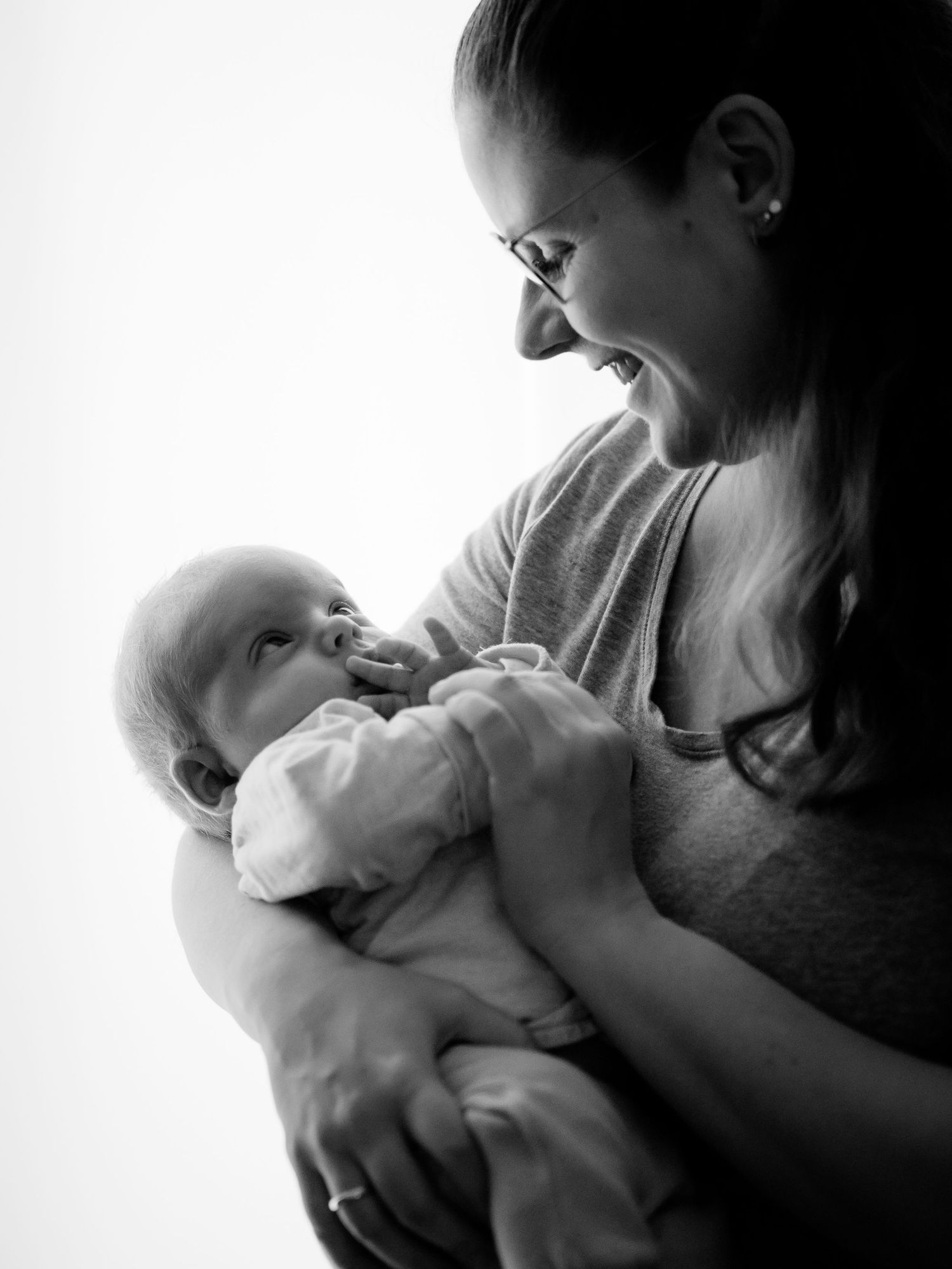 Newborn & Familienfotos in Bochum, echt und ungestellt, fotografiert von Christina Förster Fotografie
