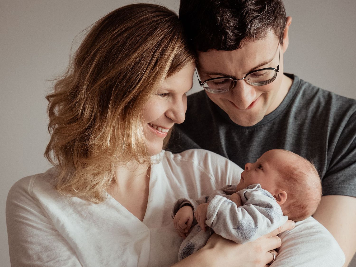 Natürliche Kinder & Familienfotos in Bochum ganz ohne Fotostudio, echt und ungestellt, fotografiert von Christina Förster Fotografie